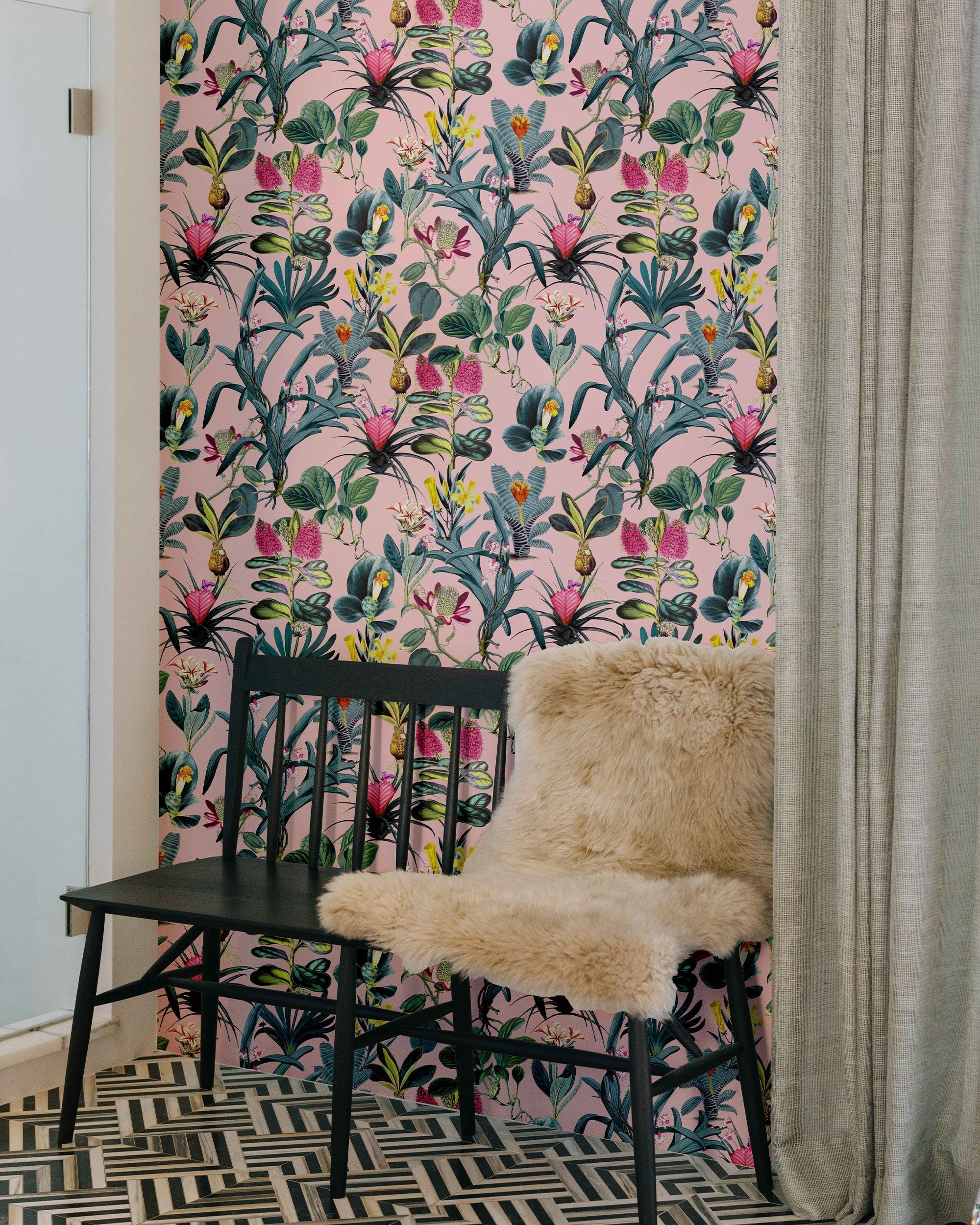 Lisse Wallpaper in Pink color - pattern number KK729_Pink_KH300 - by Katie Kime in the collection