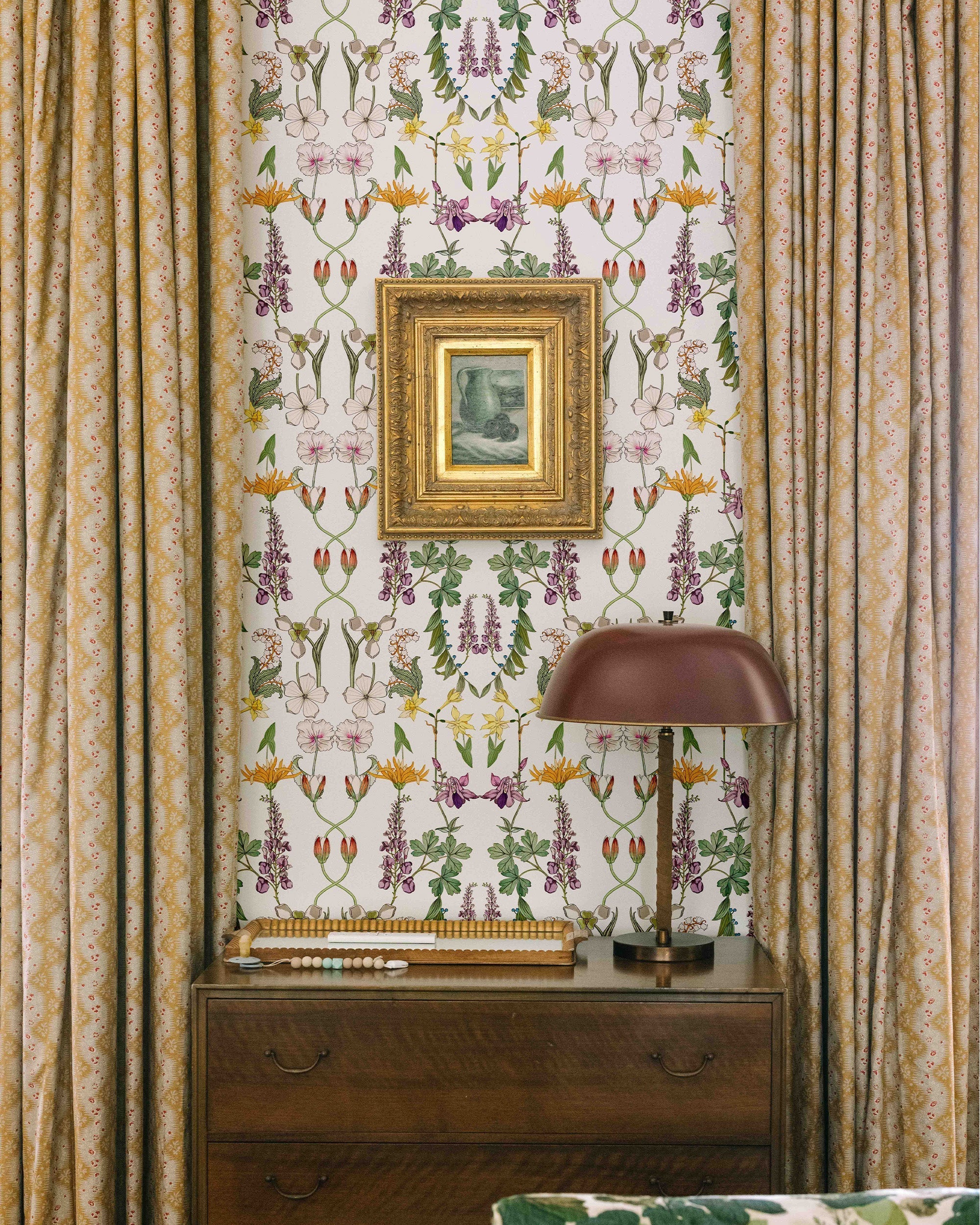 Versailles Wallpaper in White color - pattern number KK732_White_KH300 - by Katie Kime in the collection
