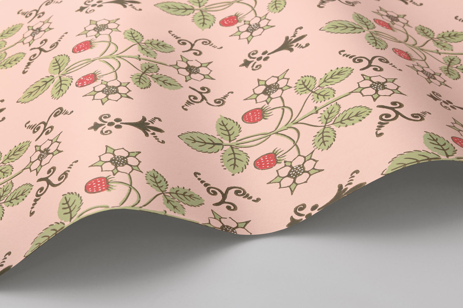 Strawberry Wallpaper in chelsea pink color - pattern number 127/2013.CS.0 - by Cole and Son in the Classics Vol I collection