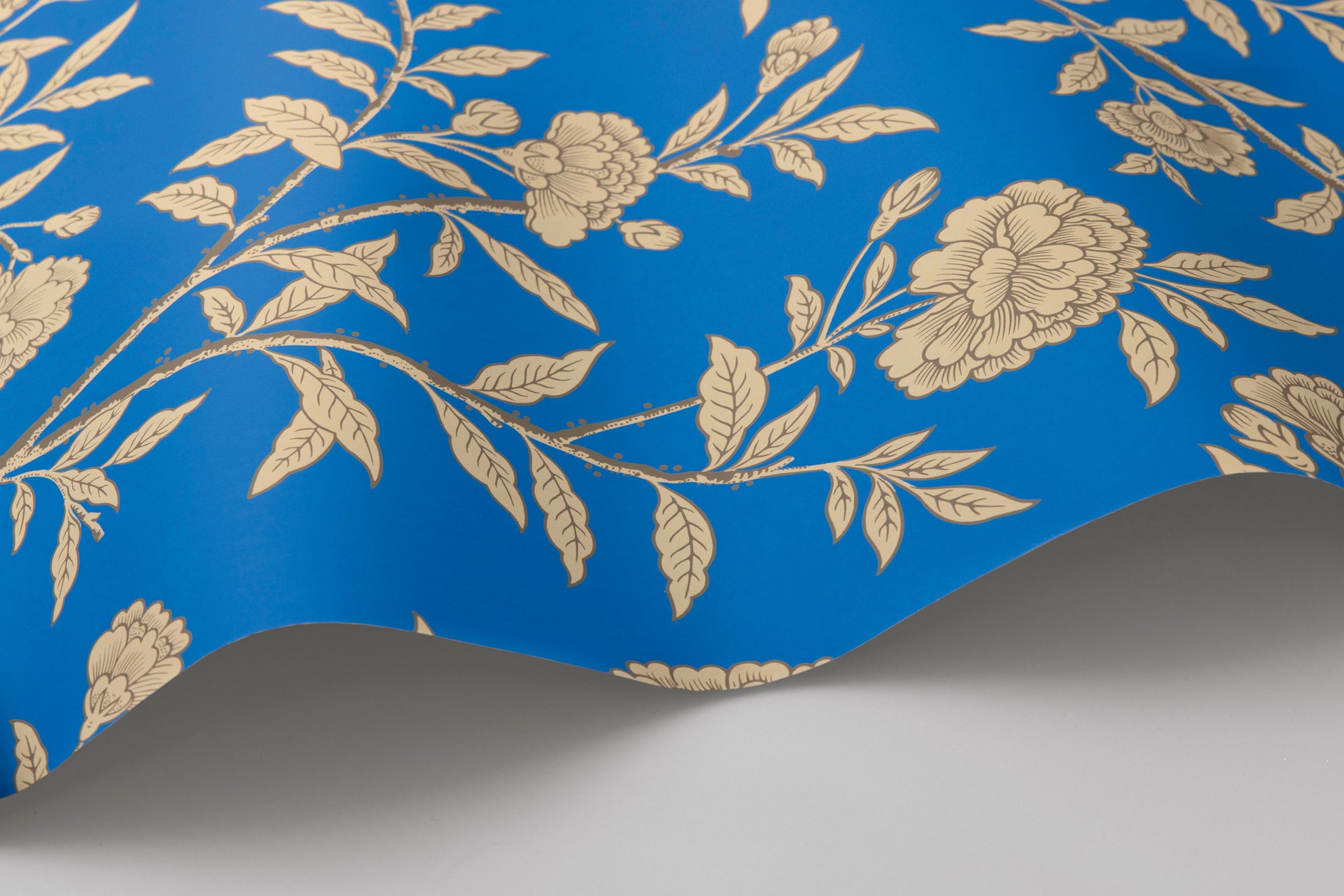 Roseberry Wallpaper in cobalt color - pattern number 127/3014.CS.0 - by Cole and Son in the Classics Vol I collection