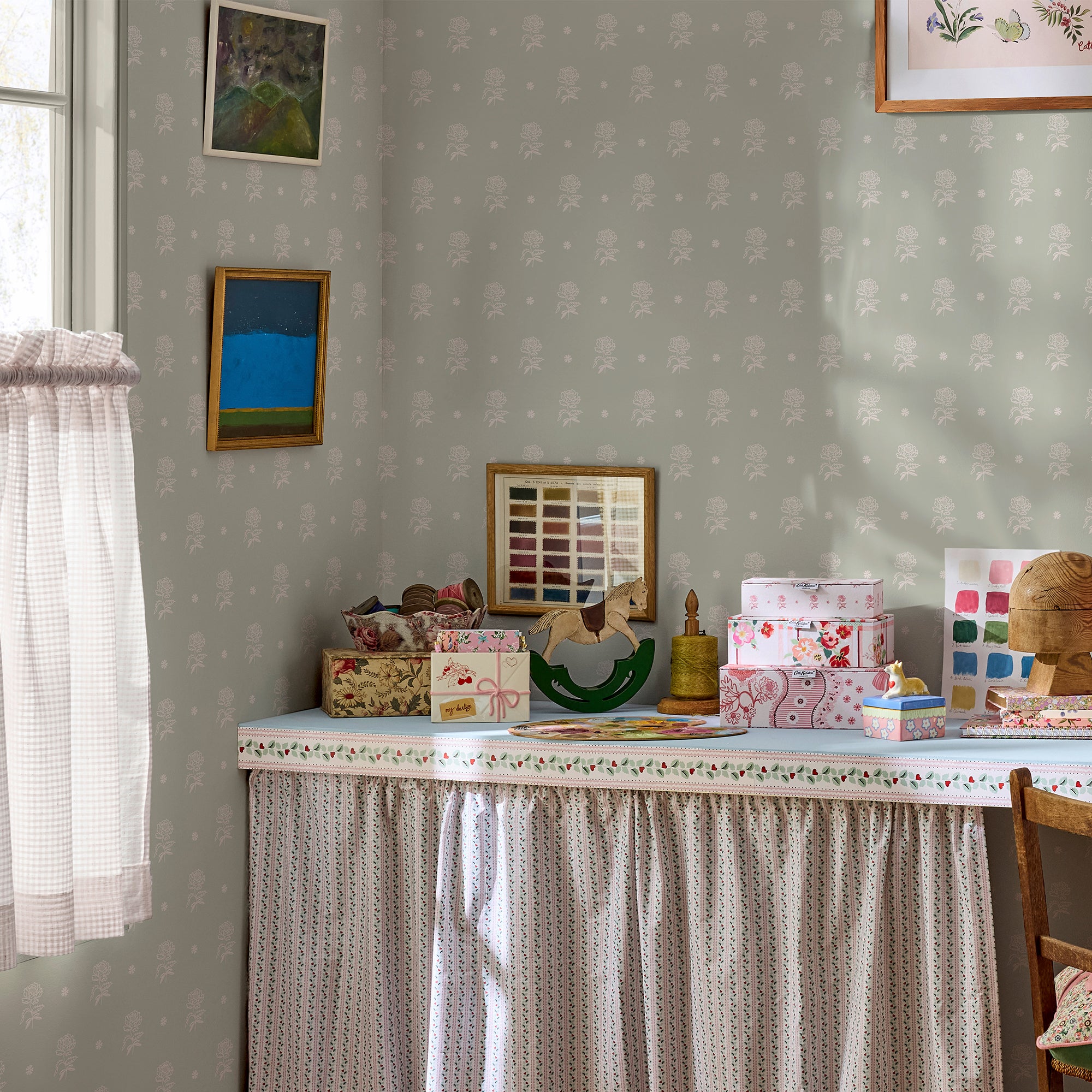 Spitalfield Bunches Wallpaper in green color - pattern number 145330 - by Cath Kidston in the Cath Kidston SS26 collection