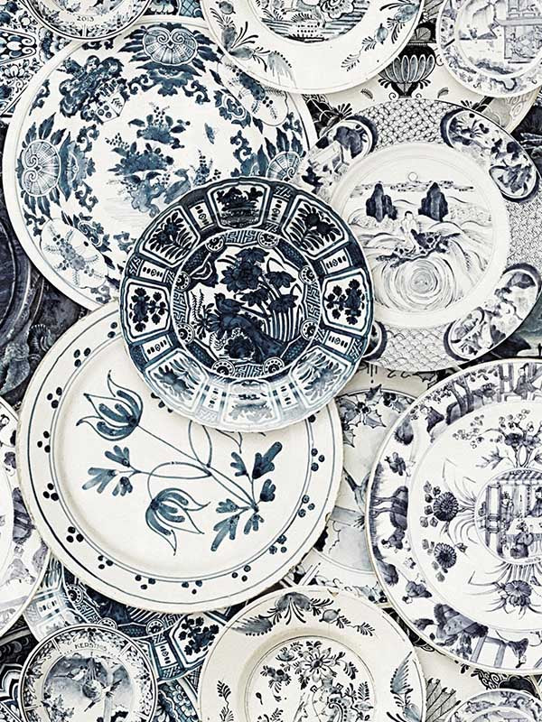 Delftware wallpaper in vintage blue white color - pattern number WP20188 - by Mind the Gap in the Designer Collection II collection