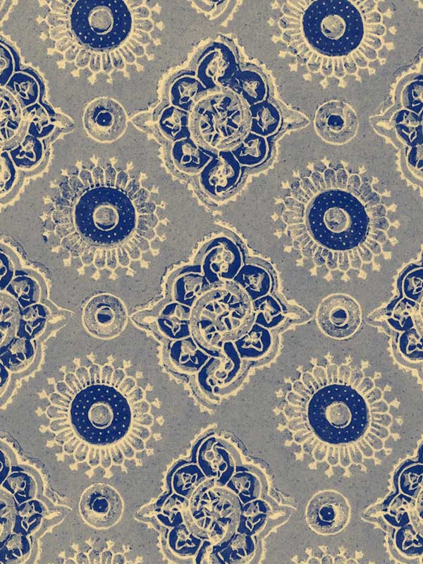 Madder wallpaper in grey color - pattern number WP20501 - by Mind the Gap in the Compendium collection