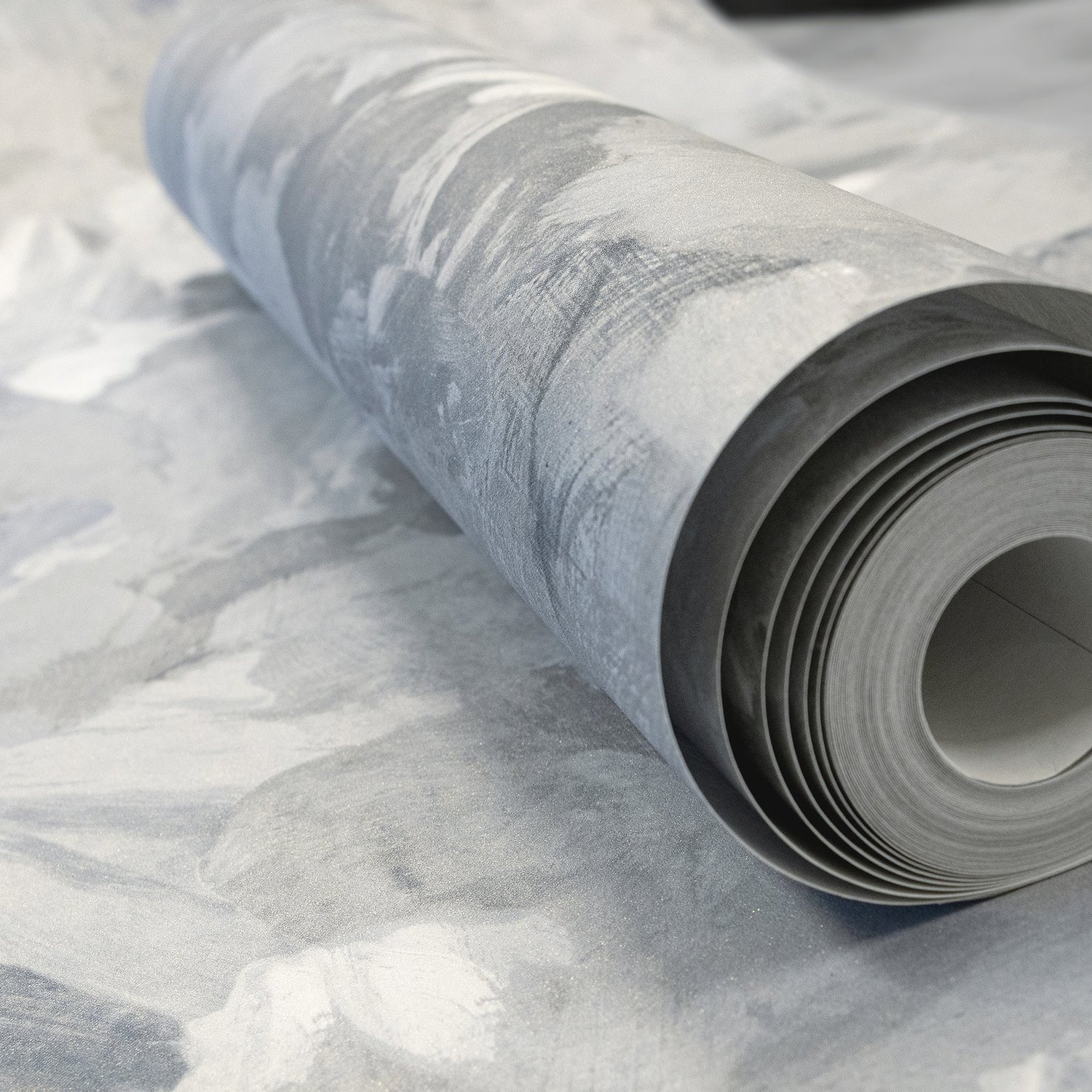 Paeonia Plain wallpaper in silver grey color - pattern number GH26911-23 - by Galerie in the Julie Feels Home collection