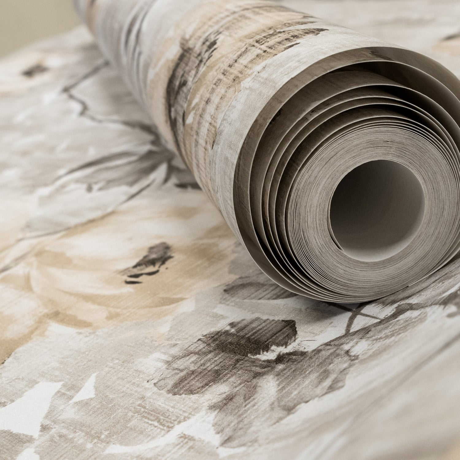 Petunia wallpaper in beige color - pattern number GH26916-23 - by Galerie in the Julie Feels Home collection