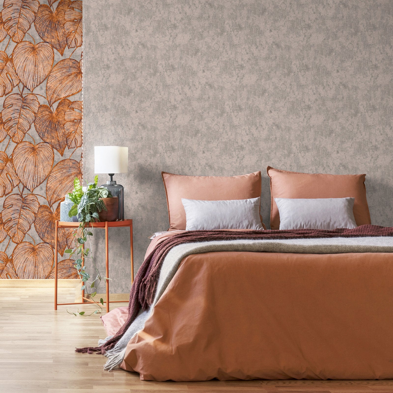 Monstera Plain wallpaper in beige color - pattern number GH26950-23 - by Galerie in the Julie Feels Home collection