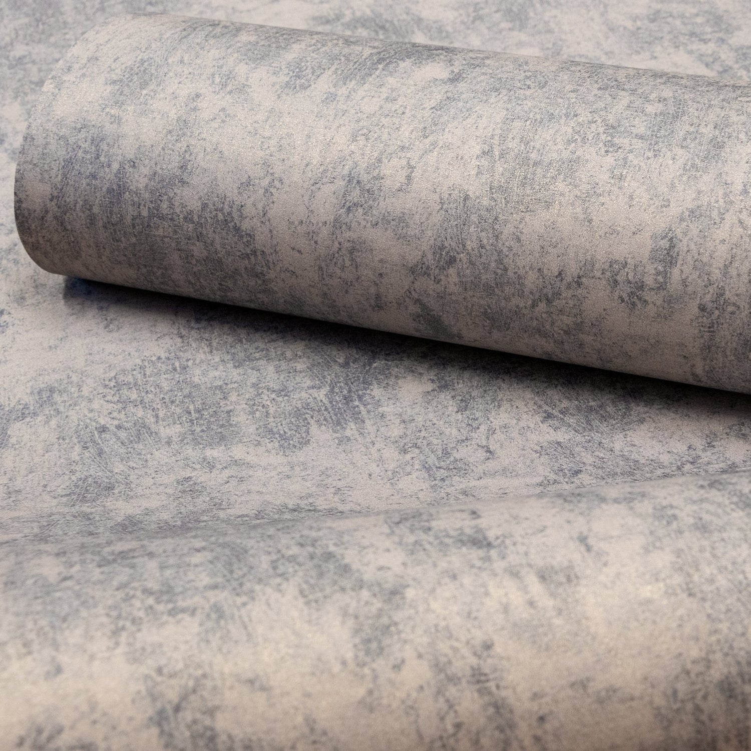 Monstera Plain wallpaper in blue color - pattern number GH26952-23 - by Galerie in the Julie Feels Home collection