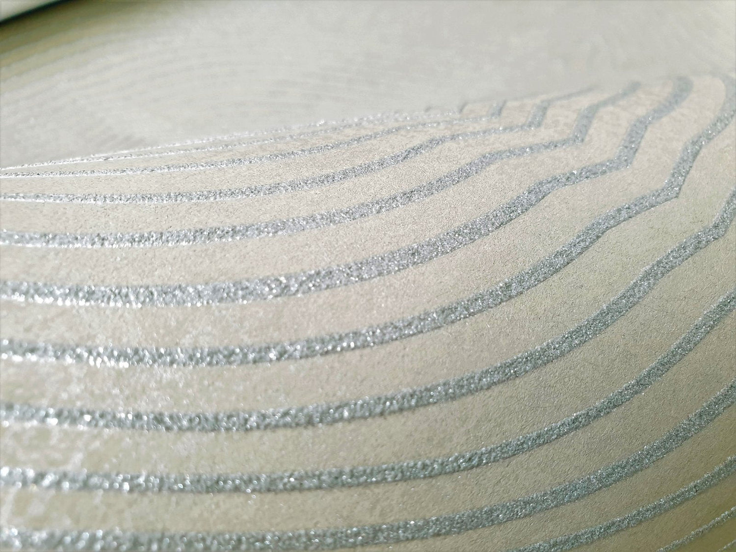 Flow Wasabi green wallpaper in green color - pattern number GH30029-23 - by Galerie in the Slow Living collection