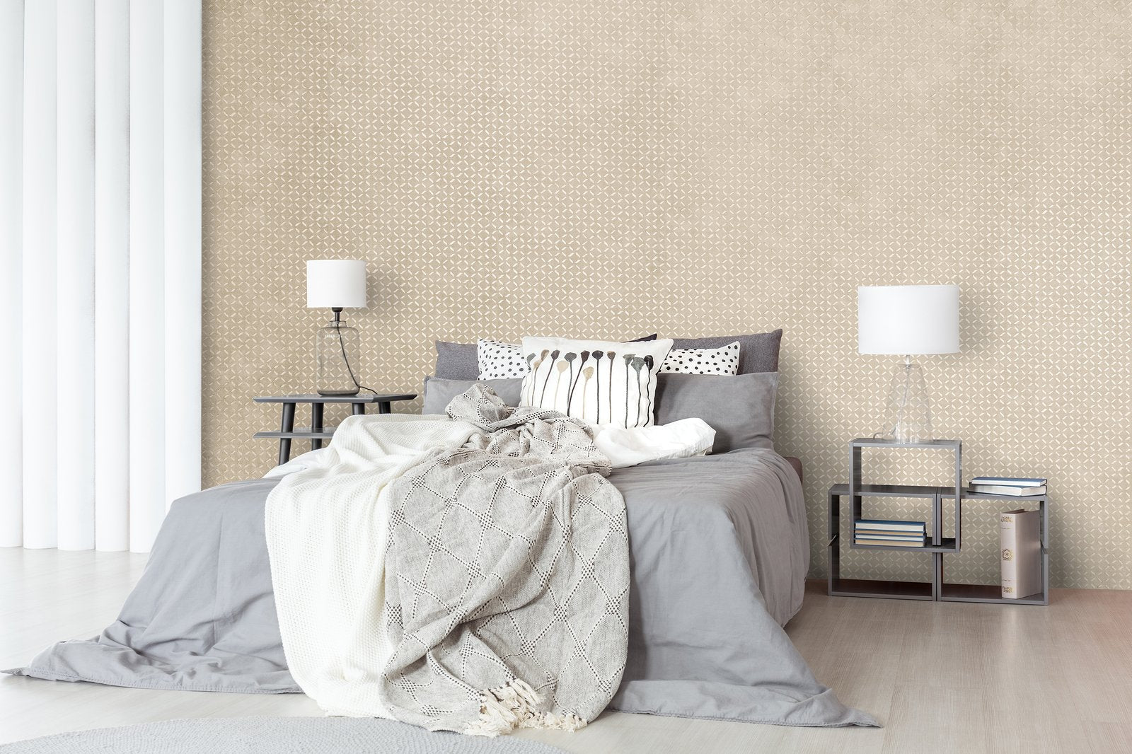 Soho wallpaper in beige color - pattern number GH30044-23 - by Galerie in the Urban Classics collection