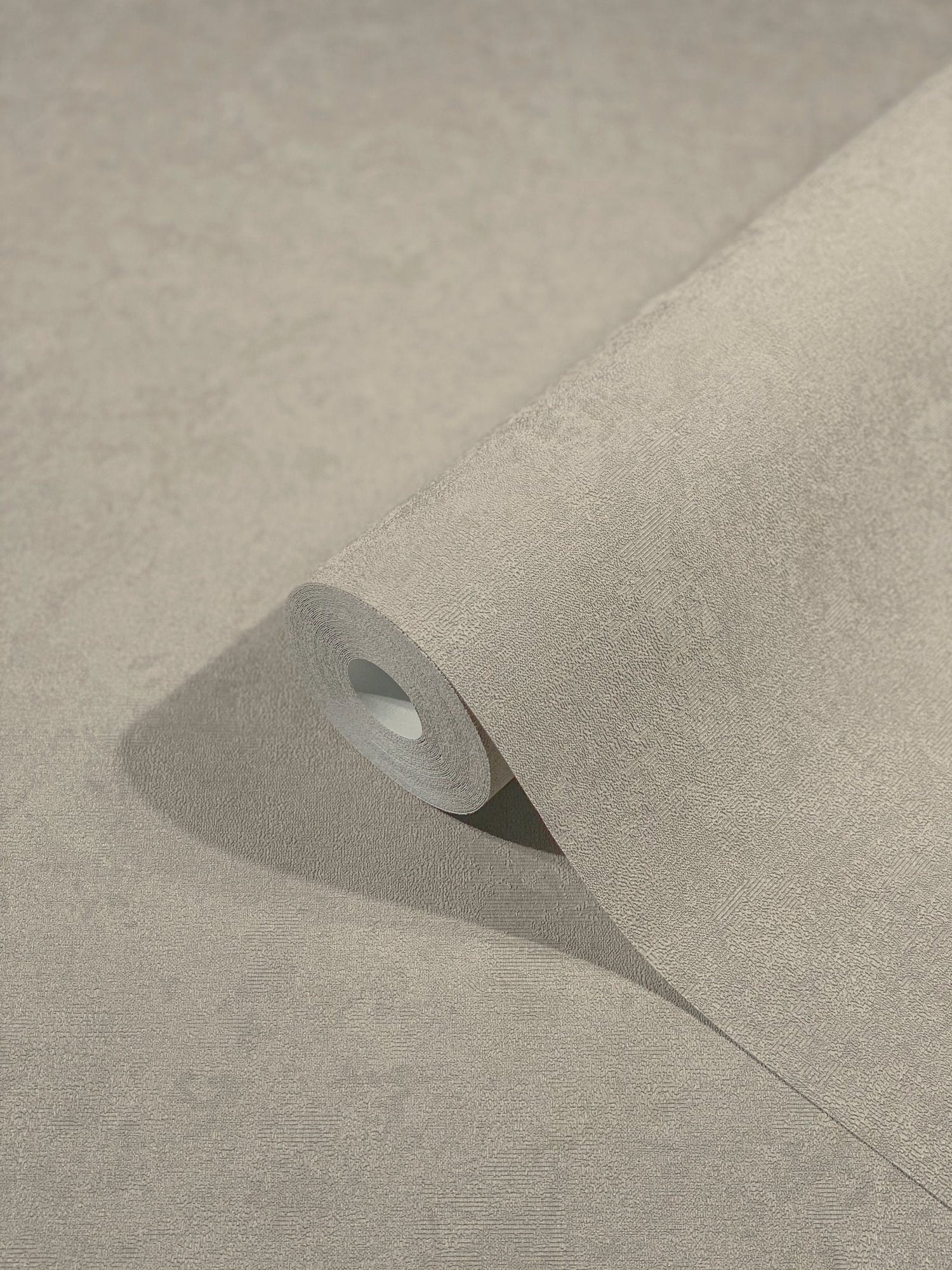 Mottled Texture wallpaper in beige color - pattern number TE3226023 - by Galerie in the The New Textures collection