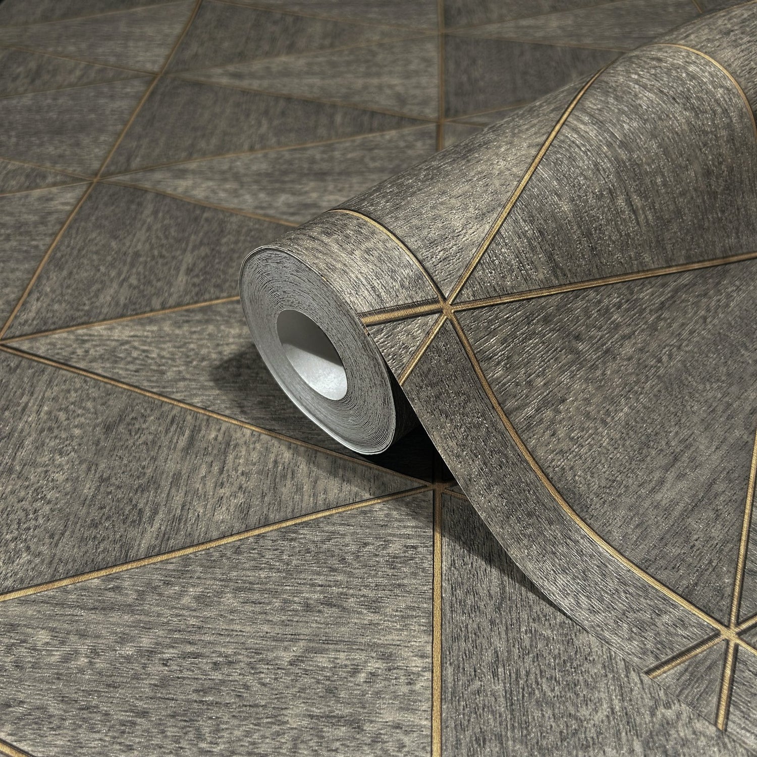 Graphic wallpaper in bronze brown color - pattern number 33360 - by Galerie in the The Woods and Wicker collection
