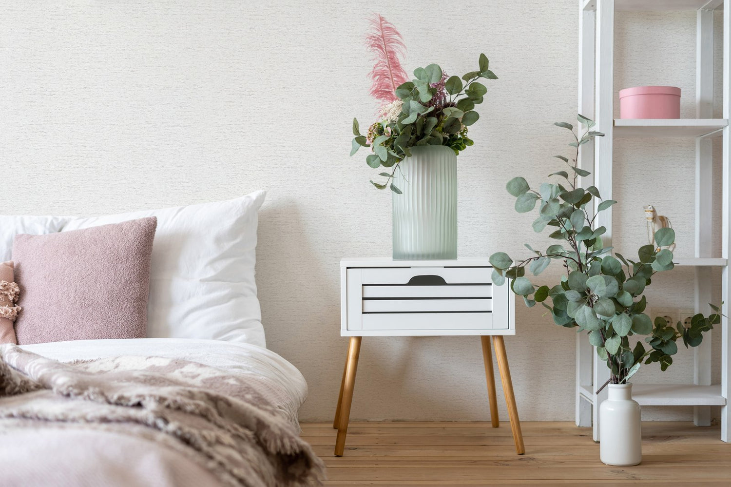 Structure wallpaper in white color - pattern number 33368 - by Galerie in the The Woods and Wicker collection