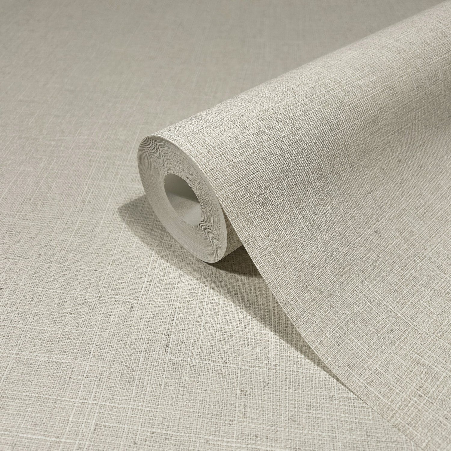 Uni wallpaper in beige color - pattern number 33391 - by Galerie in the The Woods and Wicker collection