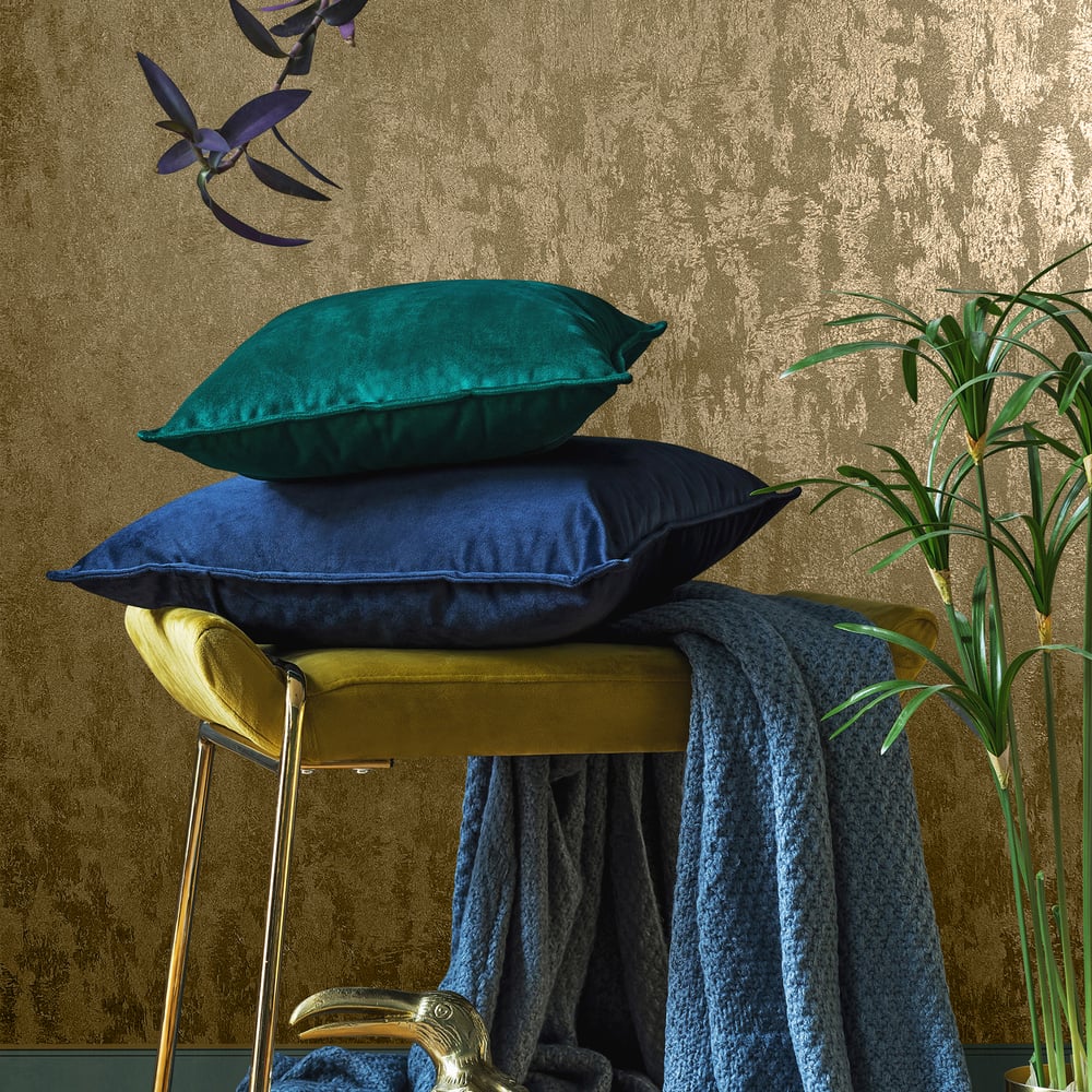 Structure Wallpaper in gold color - pattern number 34280 - by Galerie in the City Romance collection