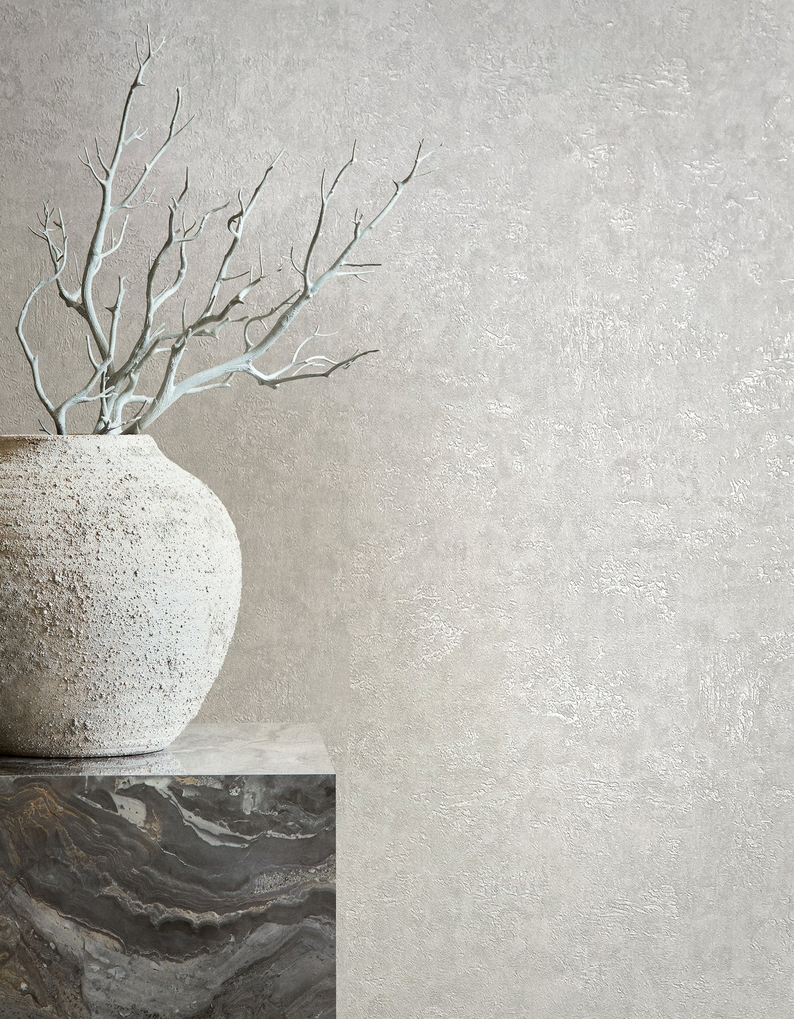 Plaster wallpaper in silver grey color - pattern number 34518 - by Galerie in the Kumano collection