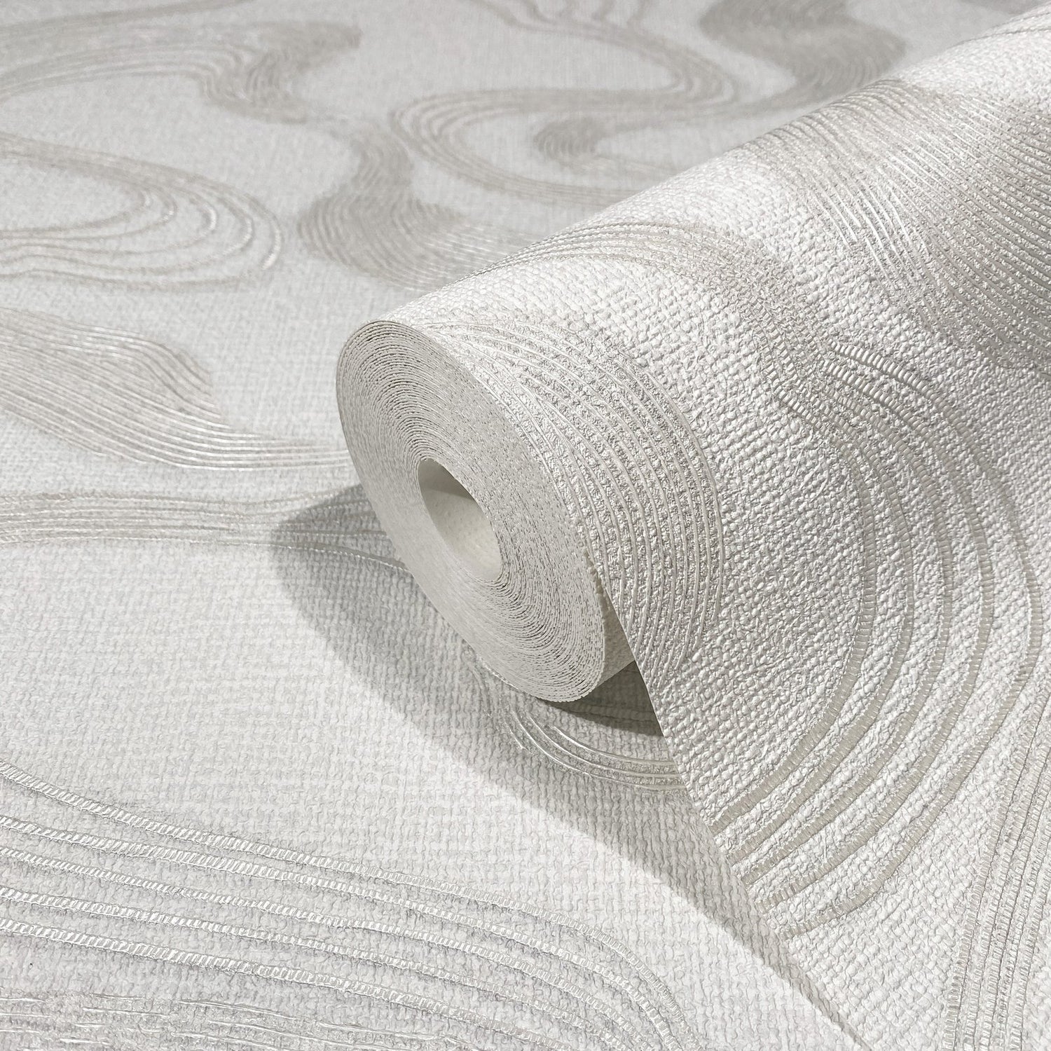 Flow wallpaper in white color - pattern number 34534 - by Galerie in the Kumano collection