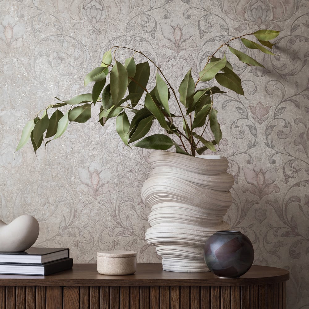 Floral Wallpaper in beige color - pattern number 35152 - by Galerie in the City Romance collection