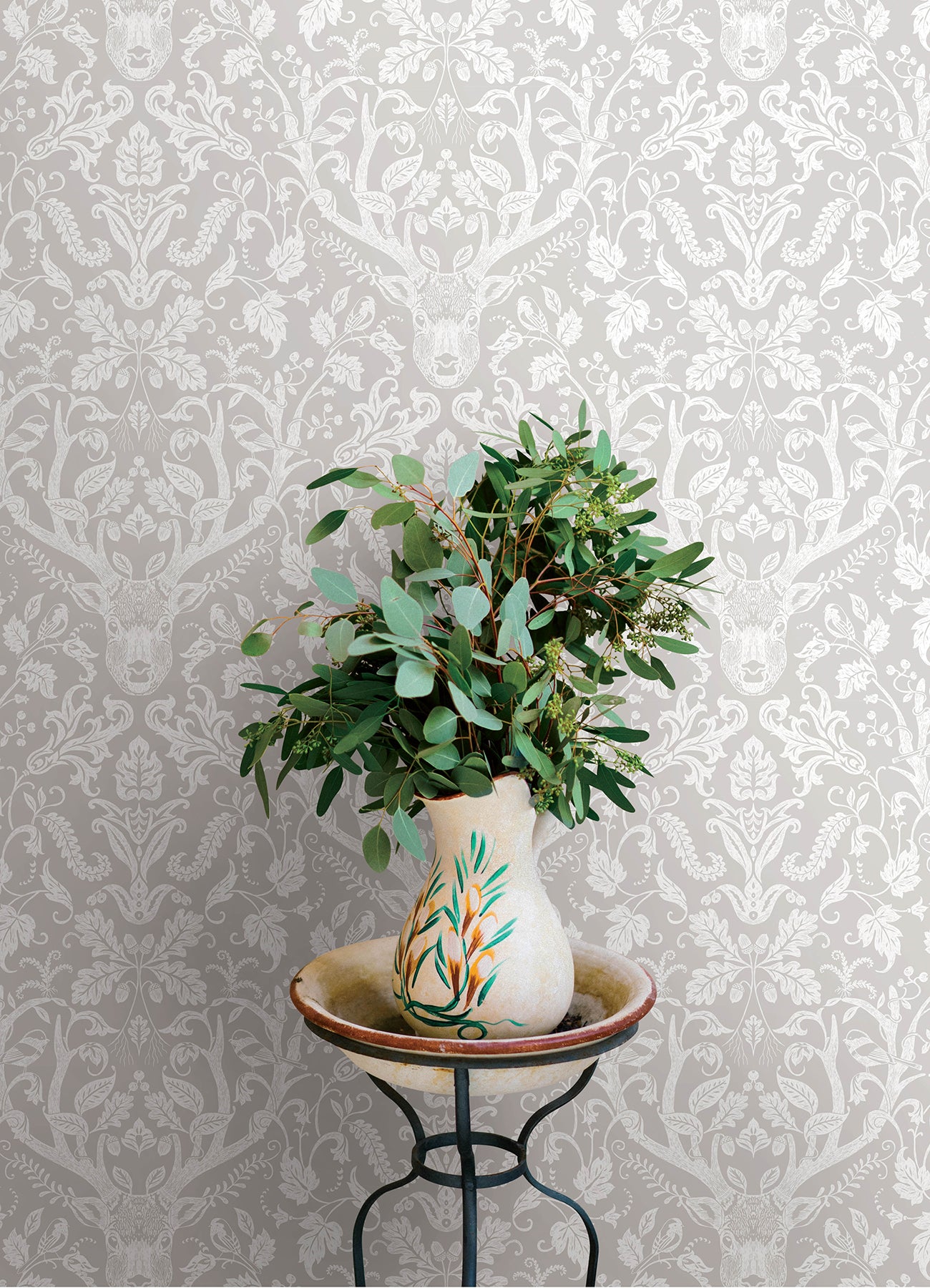 Kiwassa wallpaper in grey color - pattern number 4169-12701 - by Chesapeake in the Oak and Moss collection