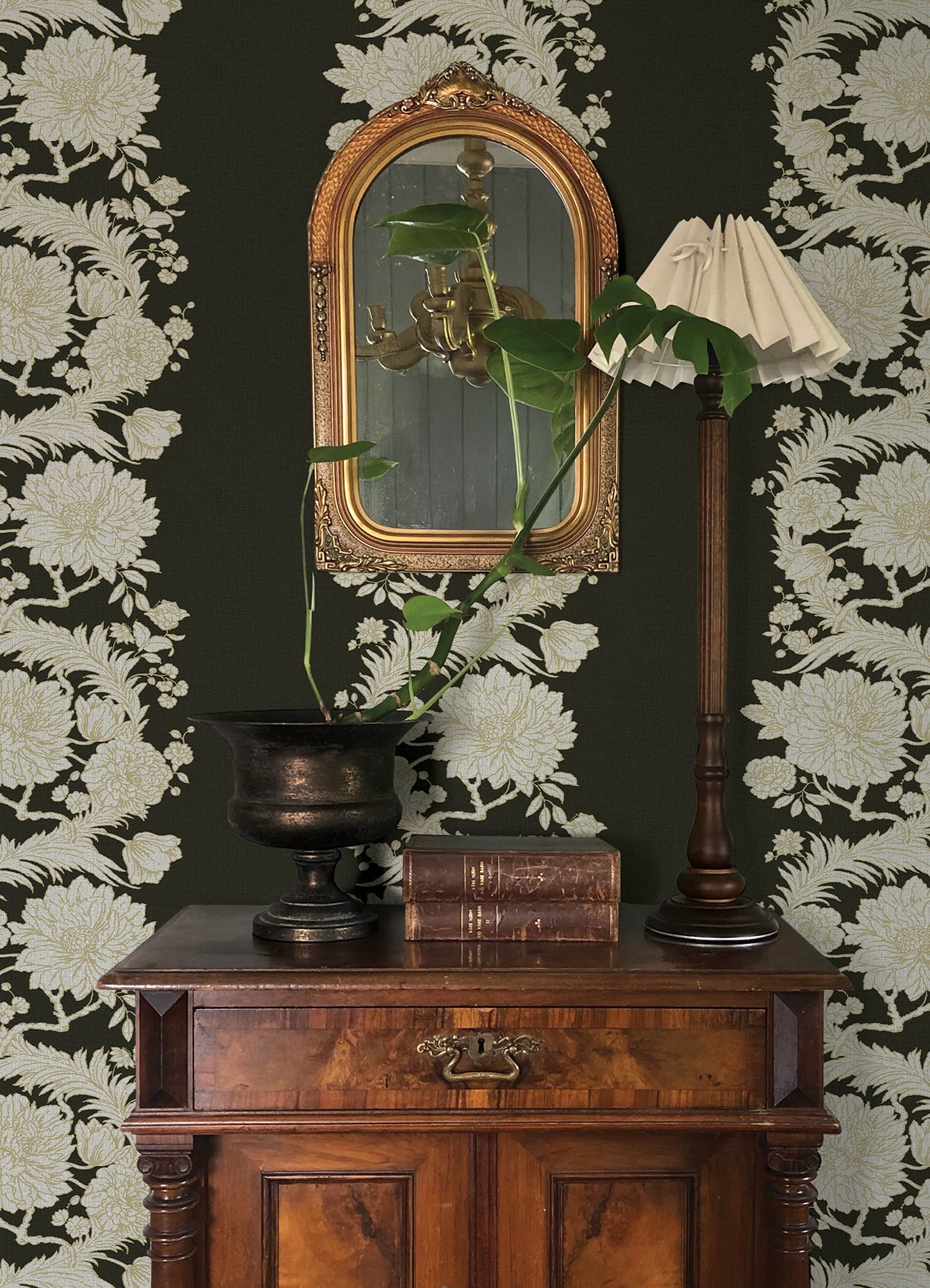Gisela wallpaper in black color - pattern number 4173-27641 - by A Street Prints in the Chris Loves Julia collection