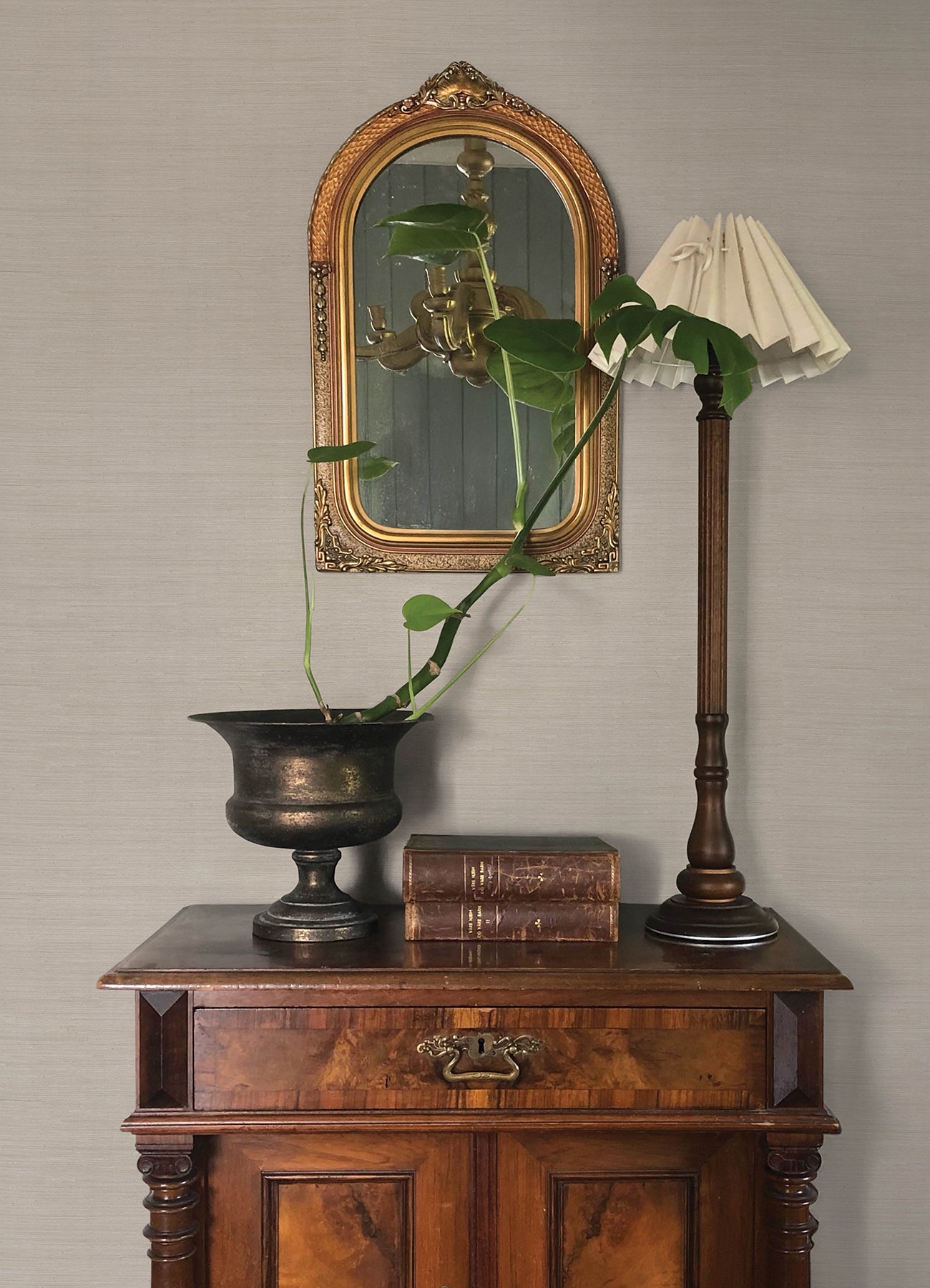 Mycroft wallpaper in pearl color - pattern number 4173-82100 - by A Street Prints in the Chris Loves Julia collection