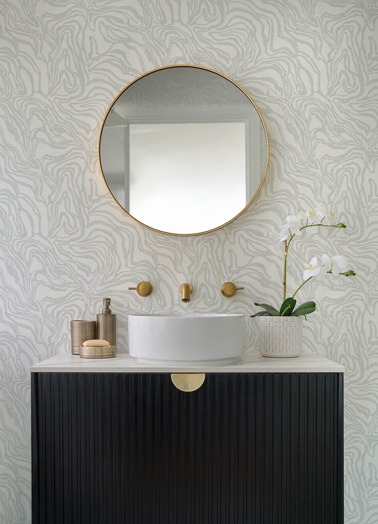 Massar wallpaper in silver color - pattern number 4177-27708 - by A Street Prints in the Drew and Jonathan Home Fifth Edition collection