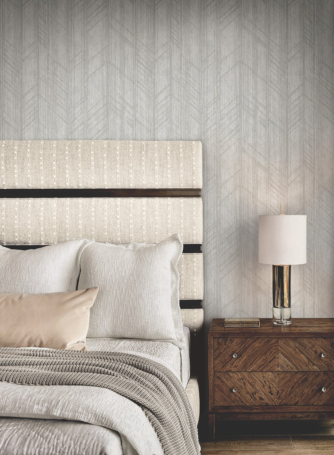 Winthrop Wallpaper in grey color - pattern number 4211-83521 - by Ronald Redding in the Private Reserve collection