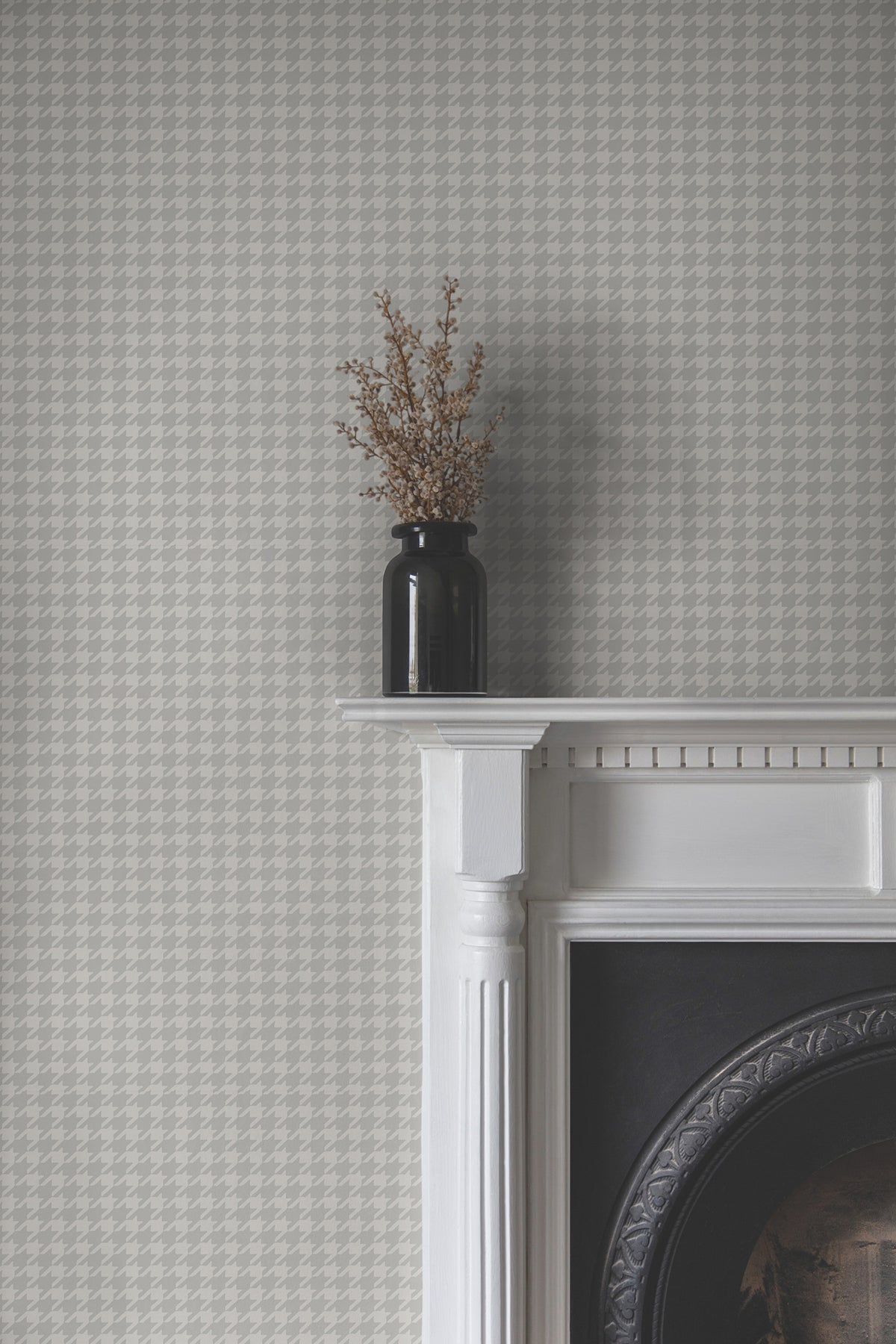 Watson Wallpaper in dark grey color - pattern number 4211-83558 - by Ronald Redding in the Private Reserve collection