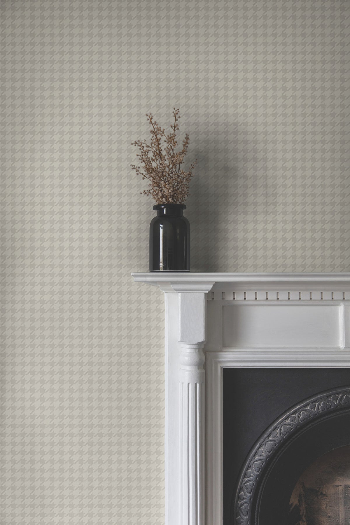 Watson Wallpaper in light grey color - pattern number 4211-83562 - by Ronald Redding in the Private Reserve collection