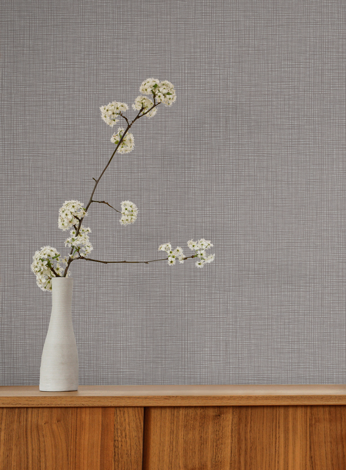 Egyptian Linen Faux Fabric Wallpaper in Sterling color - pattern number 4228-84120 - by York in the Maestro collection