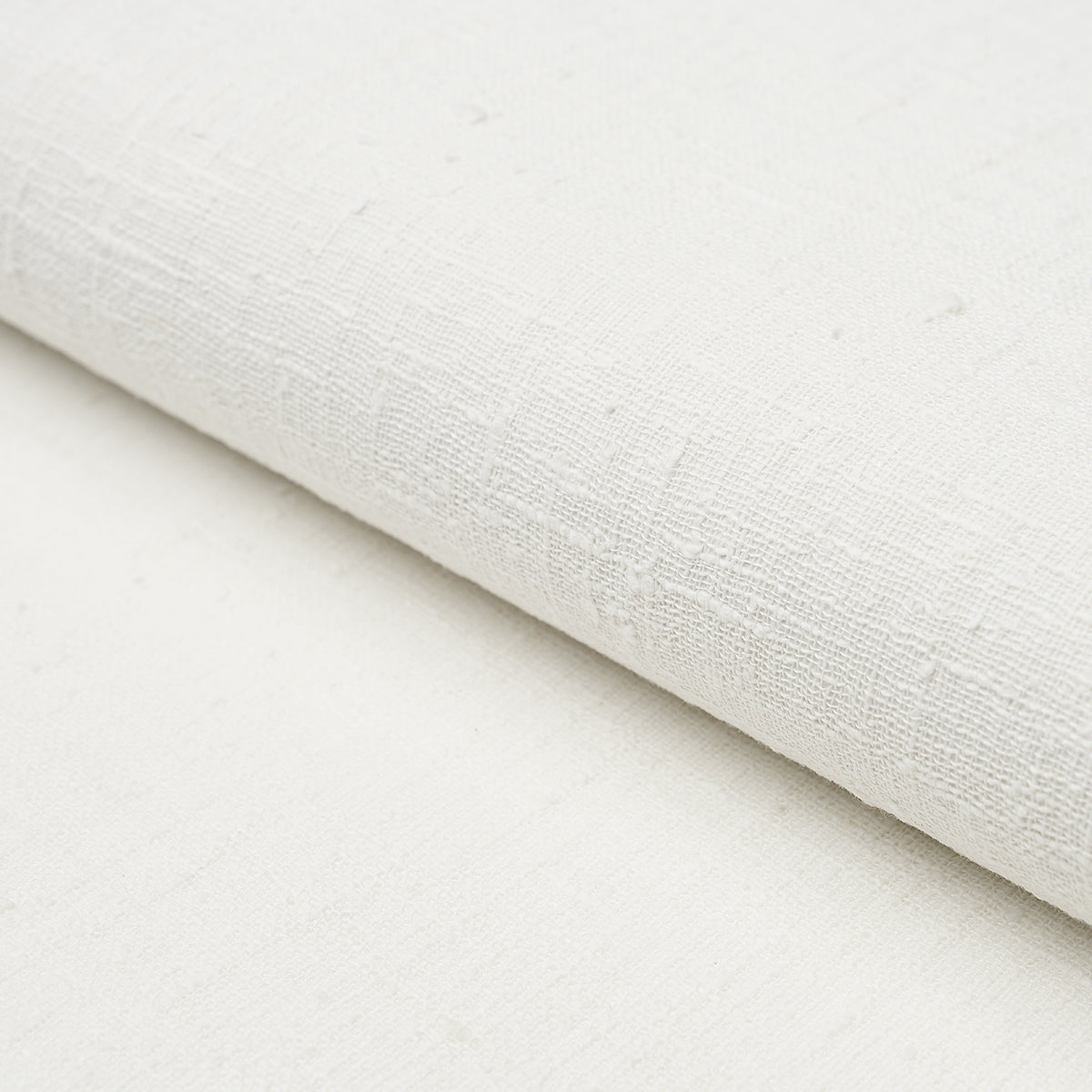 Linen Bark wallpaper in white color - pattern number 5012960 - by Schumacher in the Textured Wallcoverings and Printed Grasscloths collection
