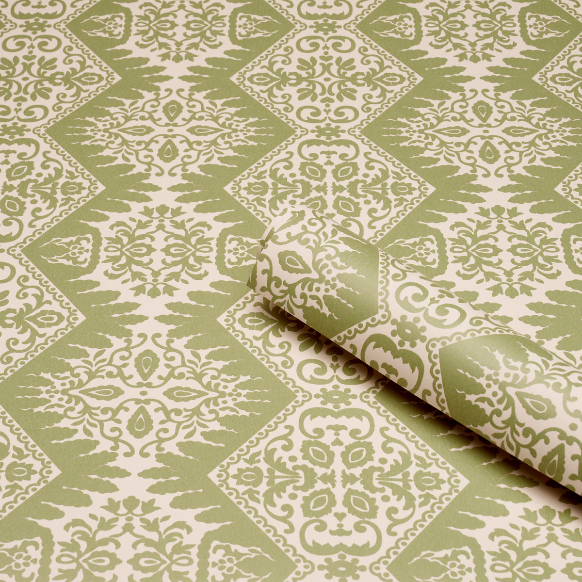 Berkeley Wallpaper in apple color - pattern number 5017310 - by Schumacher in the Williamsburg collection