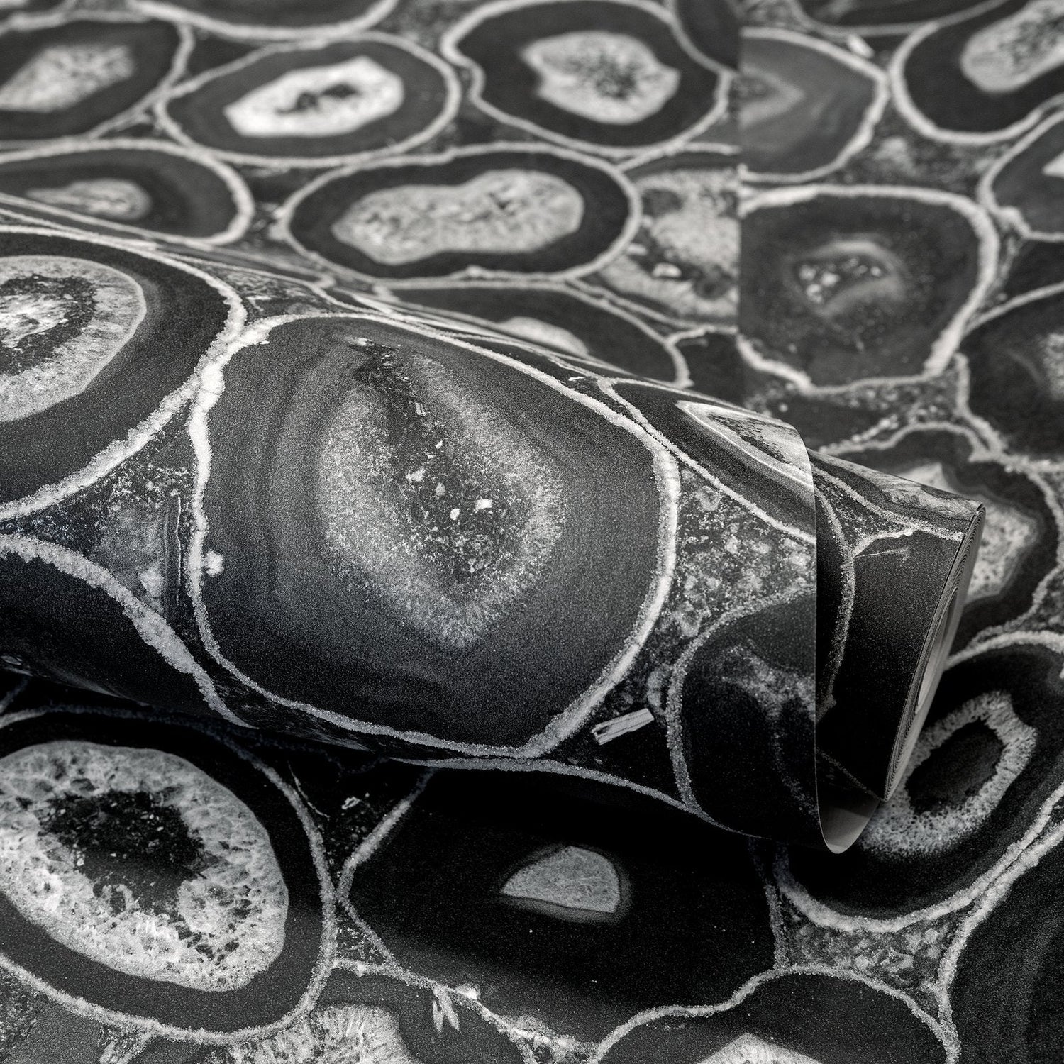Agate wallpaper in black color - pattern number GH51216-23 - by Galerie in the Pepper collection