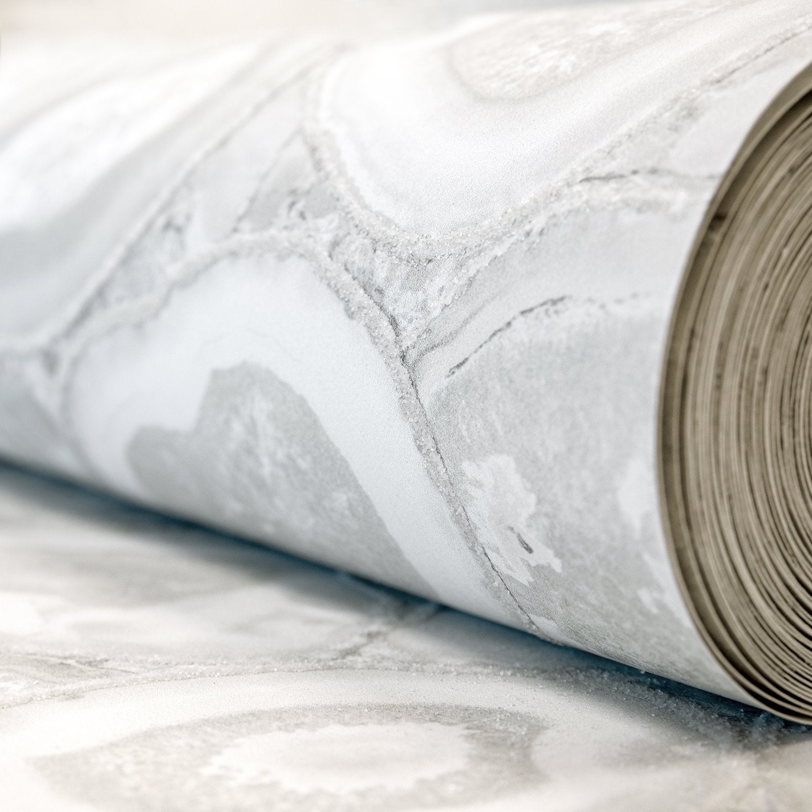 Agate wallpaper in silver grey color - pattern number GH51221-23 - by Galerie in the Pepper collection