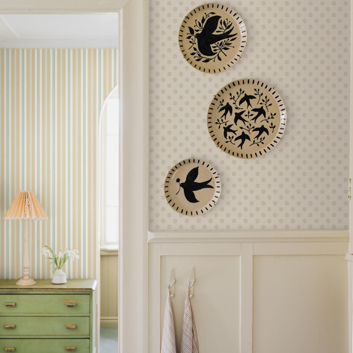 Skogsstjärna Wallpaper in natural color - pattern number 5807 - by Schumacher in the Borastapeter collection