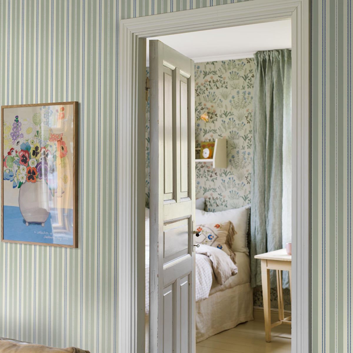 Hedda Wallpaper in blue and mineral color - pattern number 5817 - by Schumacher in the Borastapeter collection