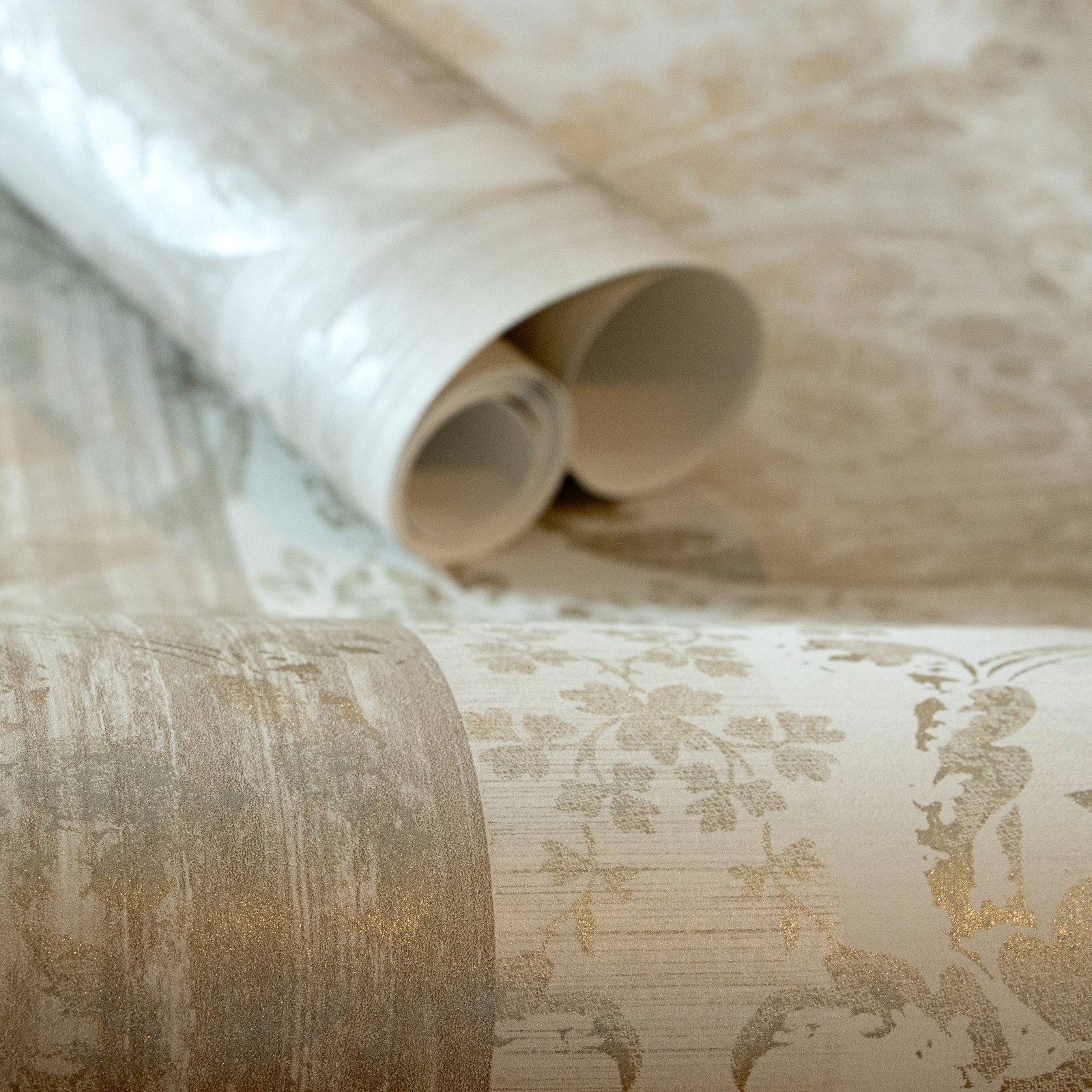 Nerites wallpaper in beige color - pattern number 64275 - by Galerie in the Adonea collection