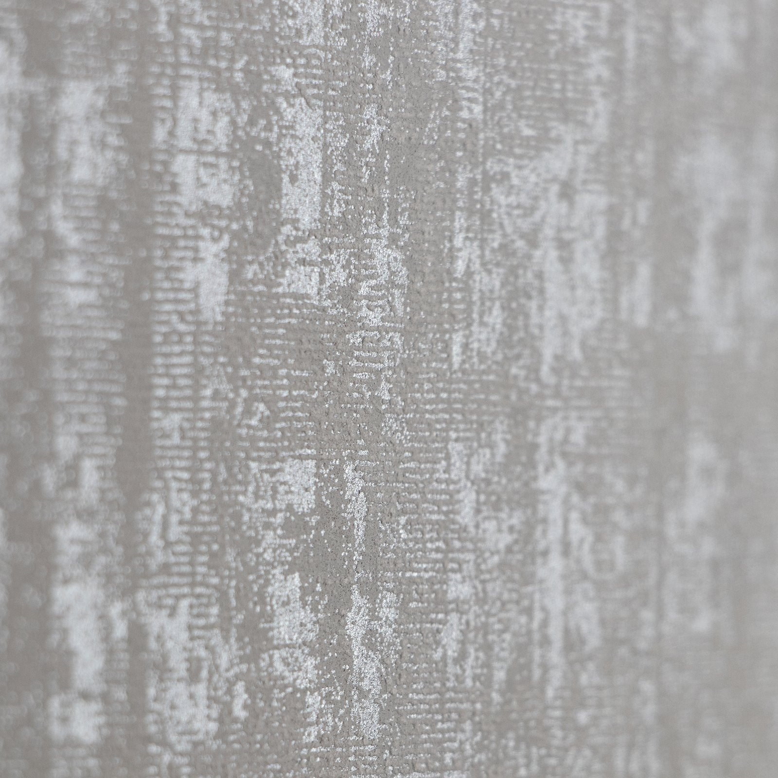 Zeus wallpaper in silver grey color - pattern number 64279 - by Galerie in the Adonea collection