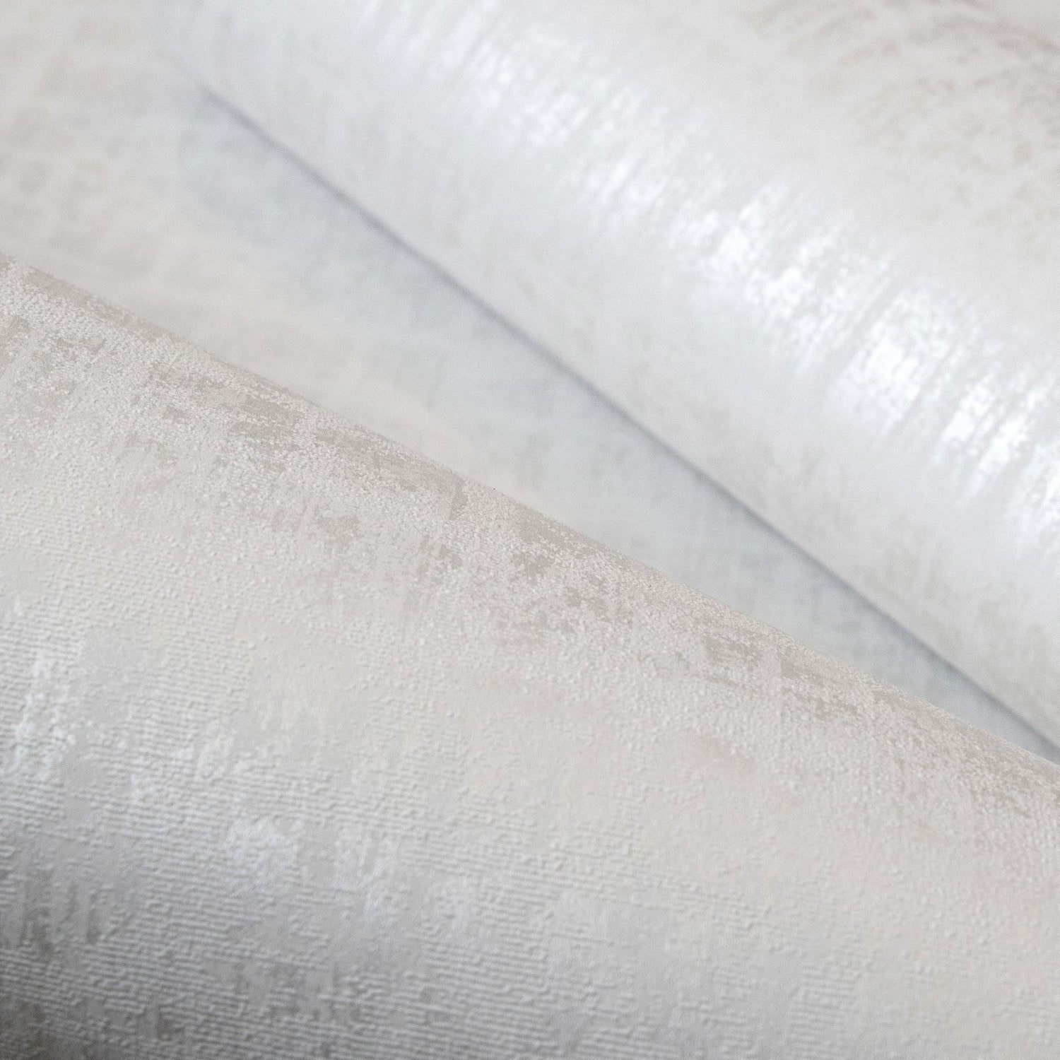 Zeus wallpaper in cream color - pattern number 64284 - by Galerie in the Adonea collection
