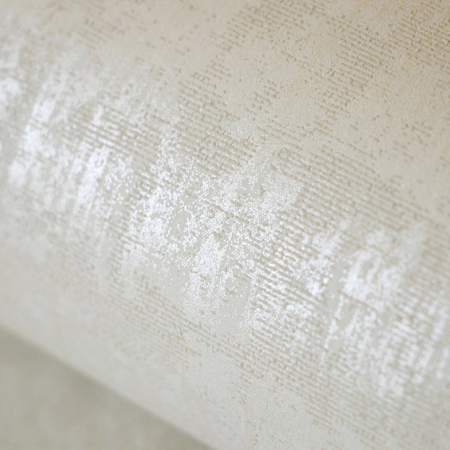 Zeus wallpaper in cream color - pattern number 64285 - by Galerie in the Adonea collection