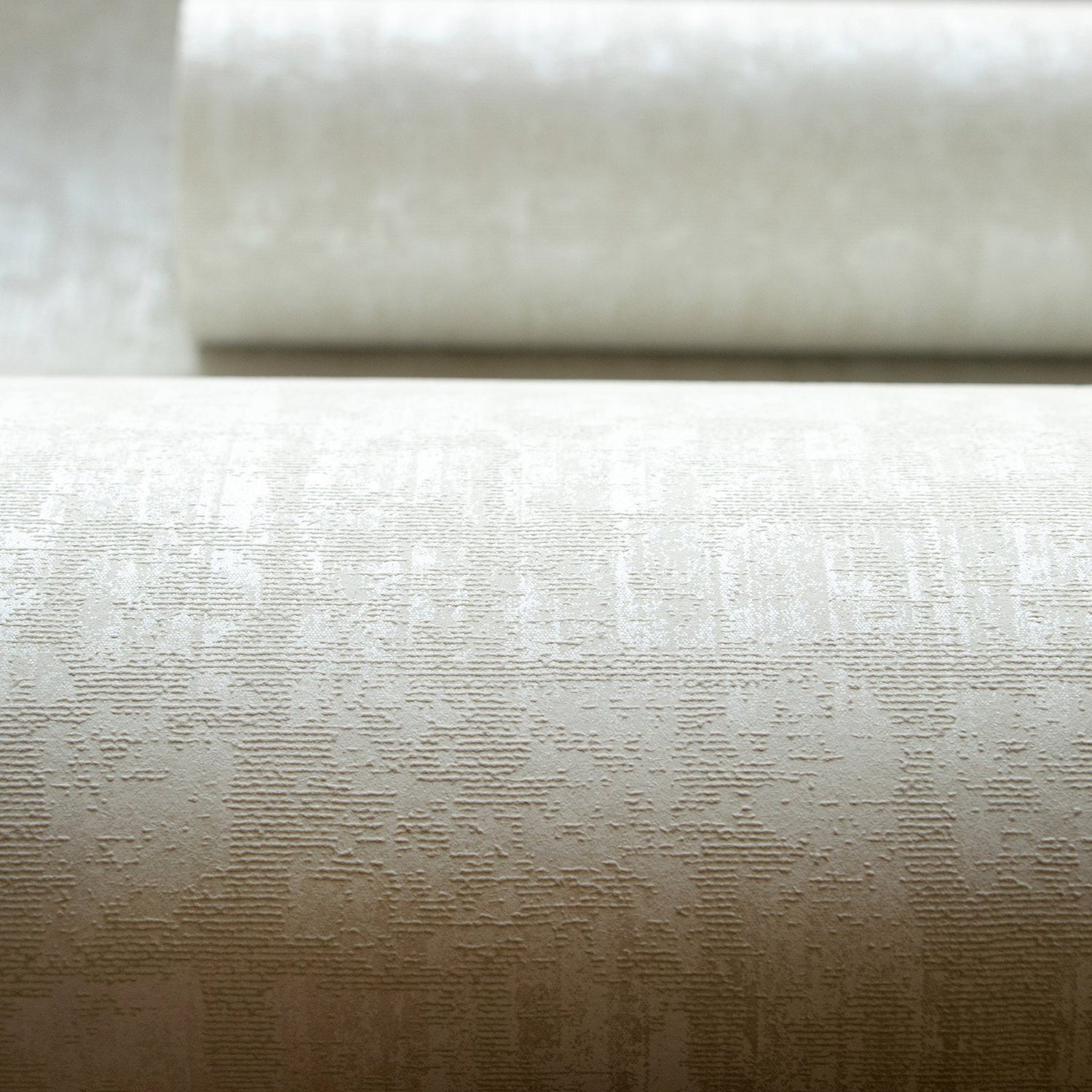 Zeus wallpaper in cream color - pattern number 64285 - by Galerie in the Adonea collection