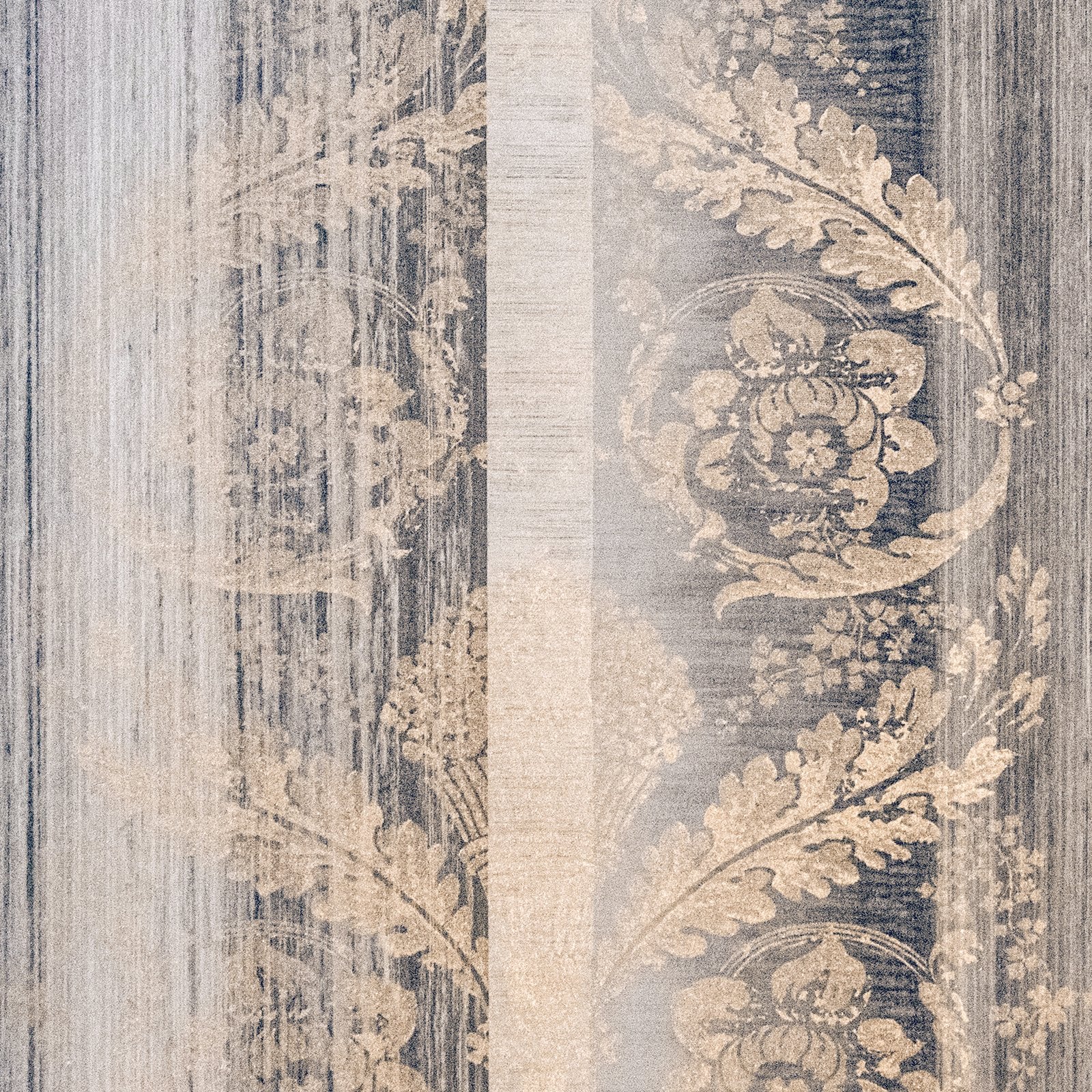 Nerites wallpaper in silver grey color - pattern number 64290 - by Galerie in the Adonea collection
