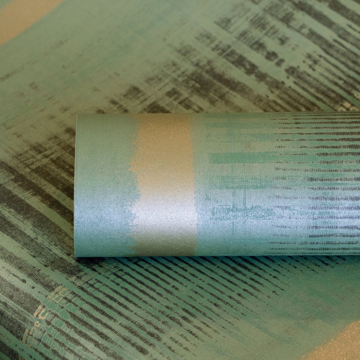 Hermes wallpaper in green color - pattern number 64291 - by Galerie in the Adonea collection