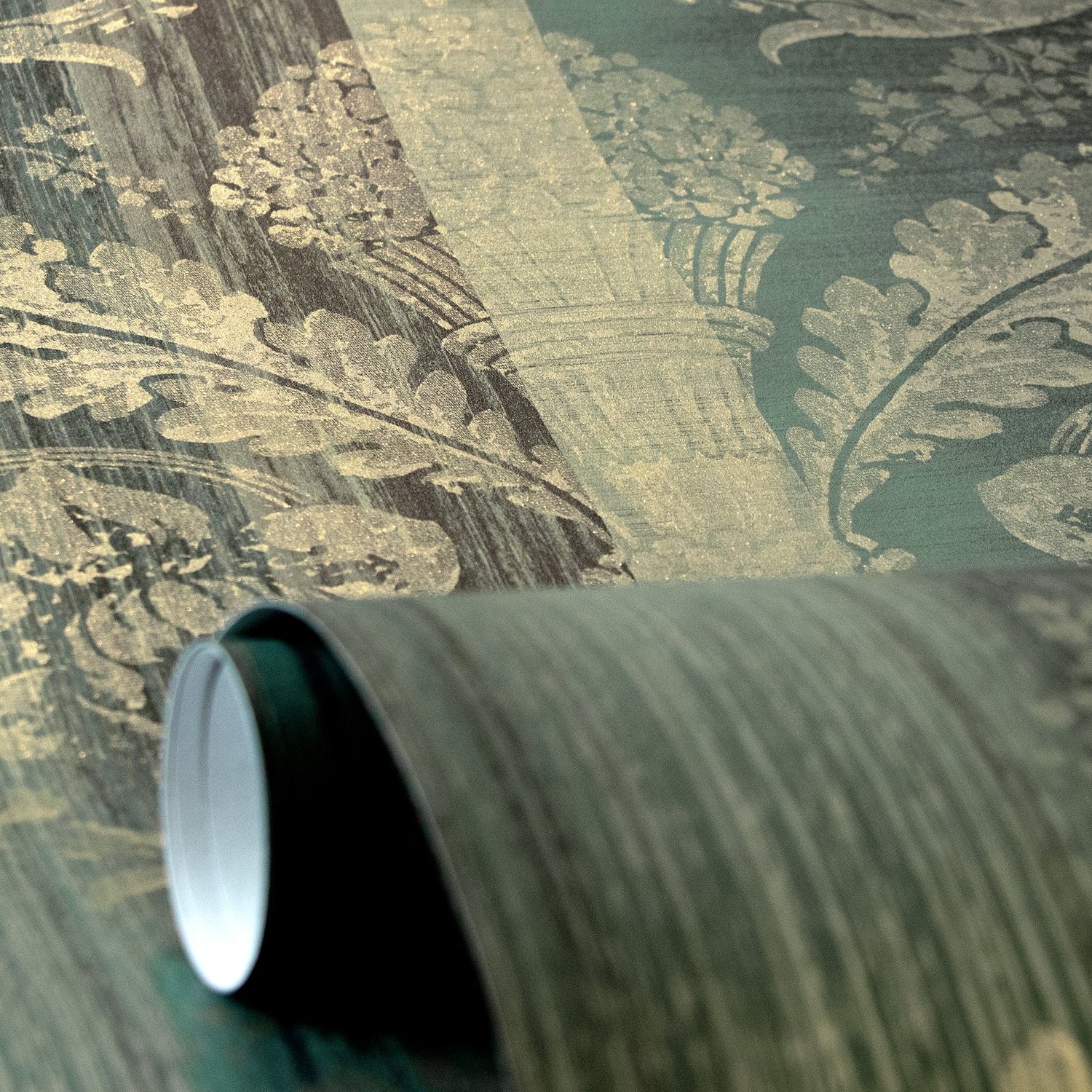 Nerites wallpaper in green color - pattern number 64293 - by Galerie in the Adonea collection