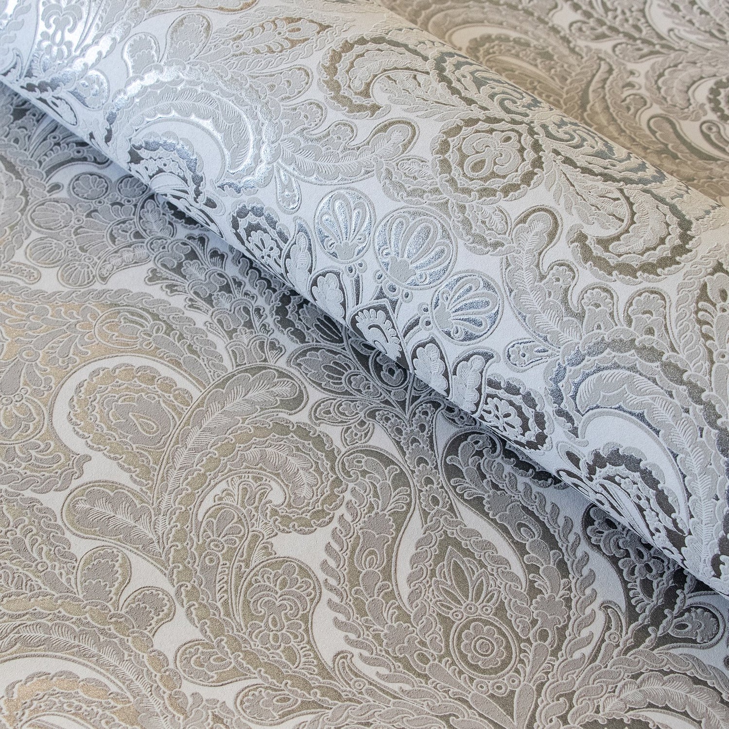 Ares wallpaper in beige color - pattern number 64299 - by Galerie in the Adonea collection