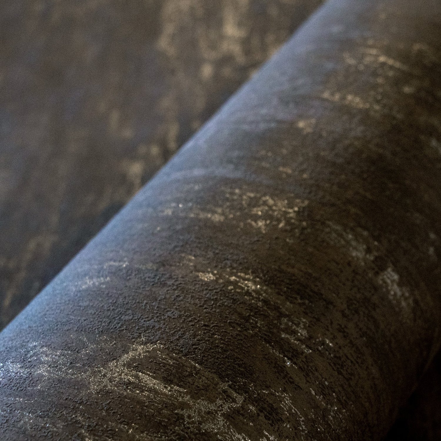 Brera wallpaper in bronze brown color - pattern number GH64856-23 - by Galerie in the Urban Classics collection