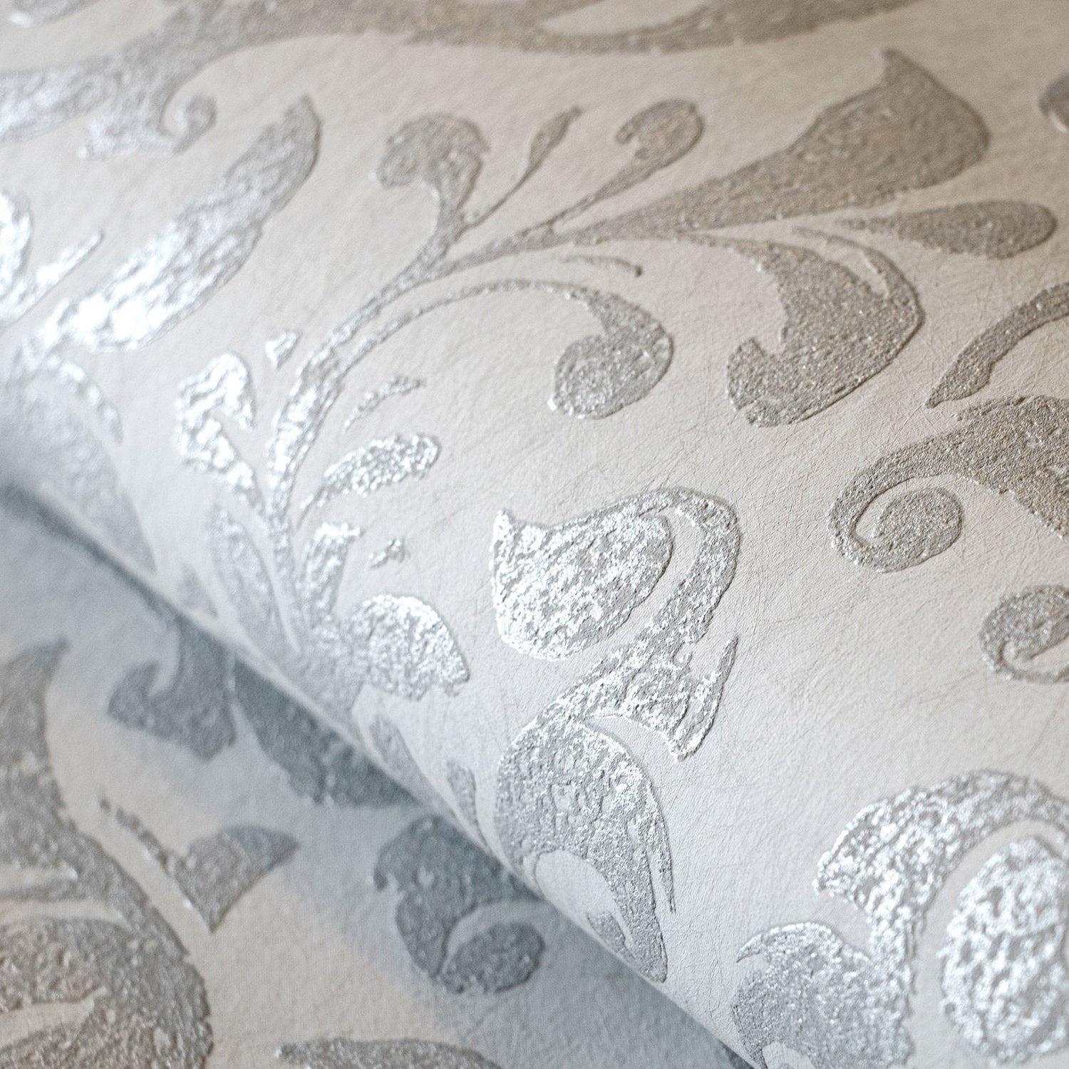 Notting Hill / Loft Damask wallpaper in silver grey color - pattern number GH64859-23 - by Galerie in the Urban Classics collection