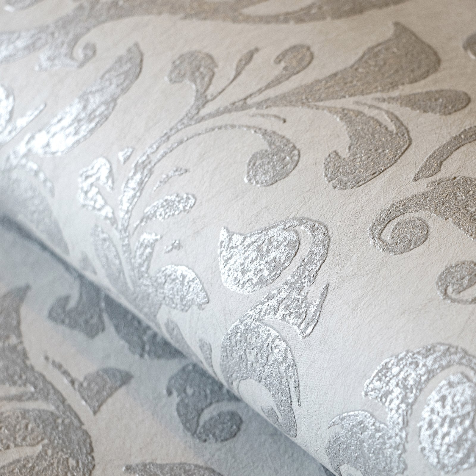 Notting Hill / Loft Damask wallpaper in silver grey color - pattern number GH64859-23 - by Galerie in the Urban Classics collection