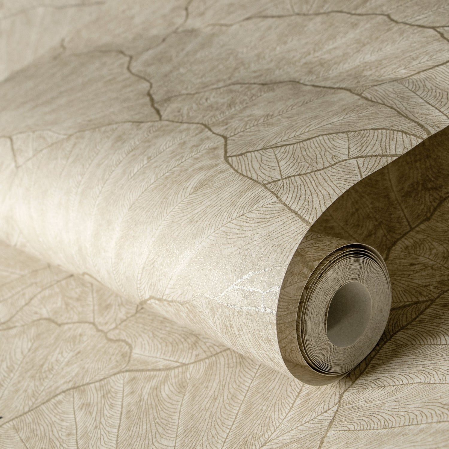Seashell wallpaper in beige color - pattern number GH65003-23 - by Galerie in the Feel collection