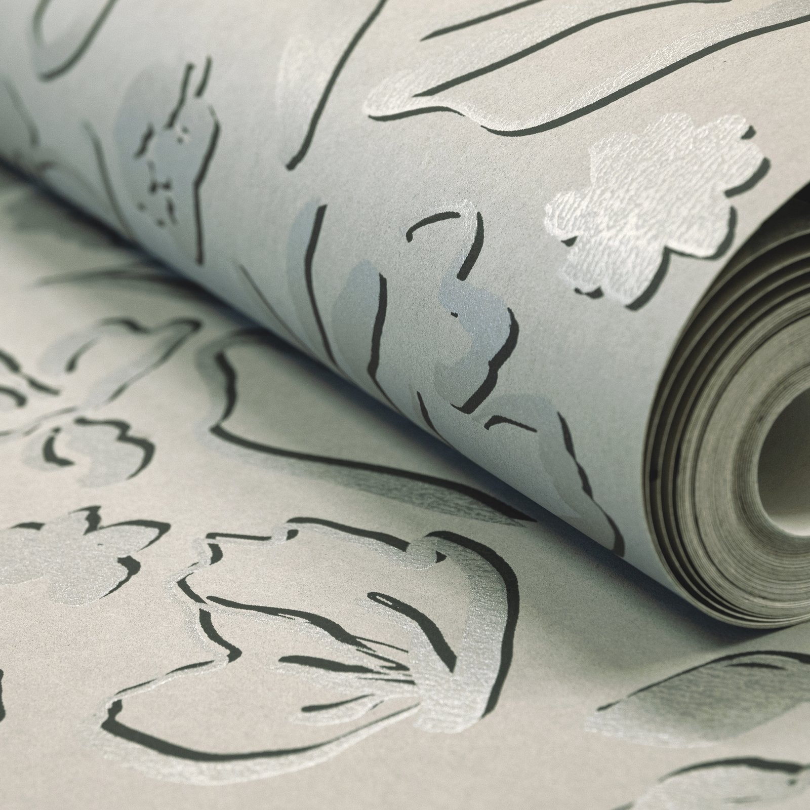 Fiore wallpaper in silver grey color - pattern number GH65332-23 - by Galerie in the Salt collection