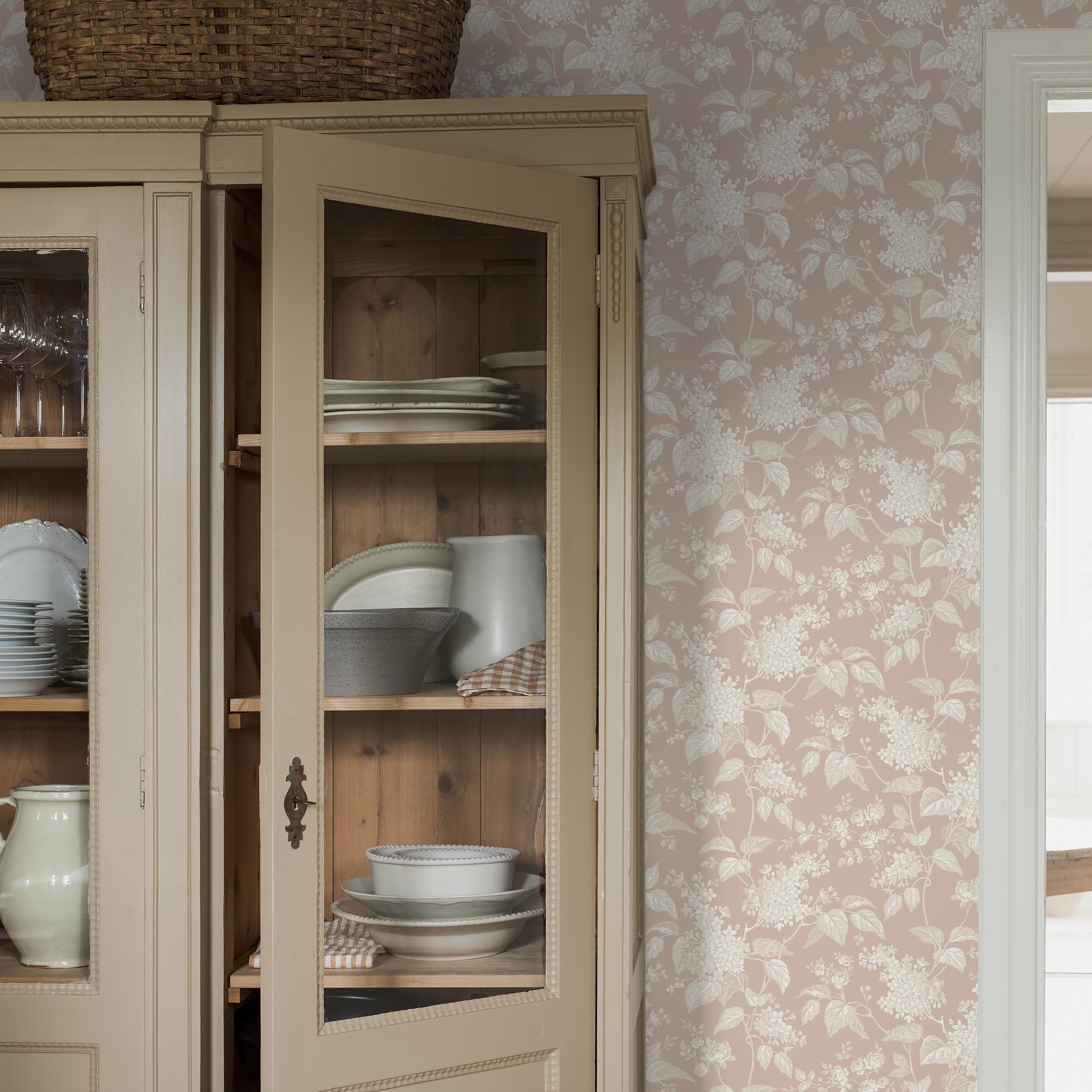 Syren Wallpaper in blush color - pattern number 6965 - by Schumacher in the Borastapeter collection
